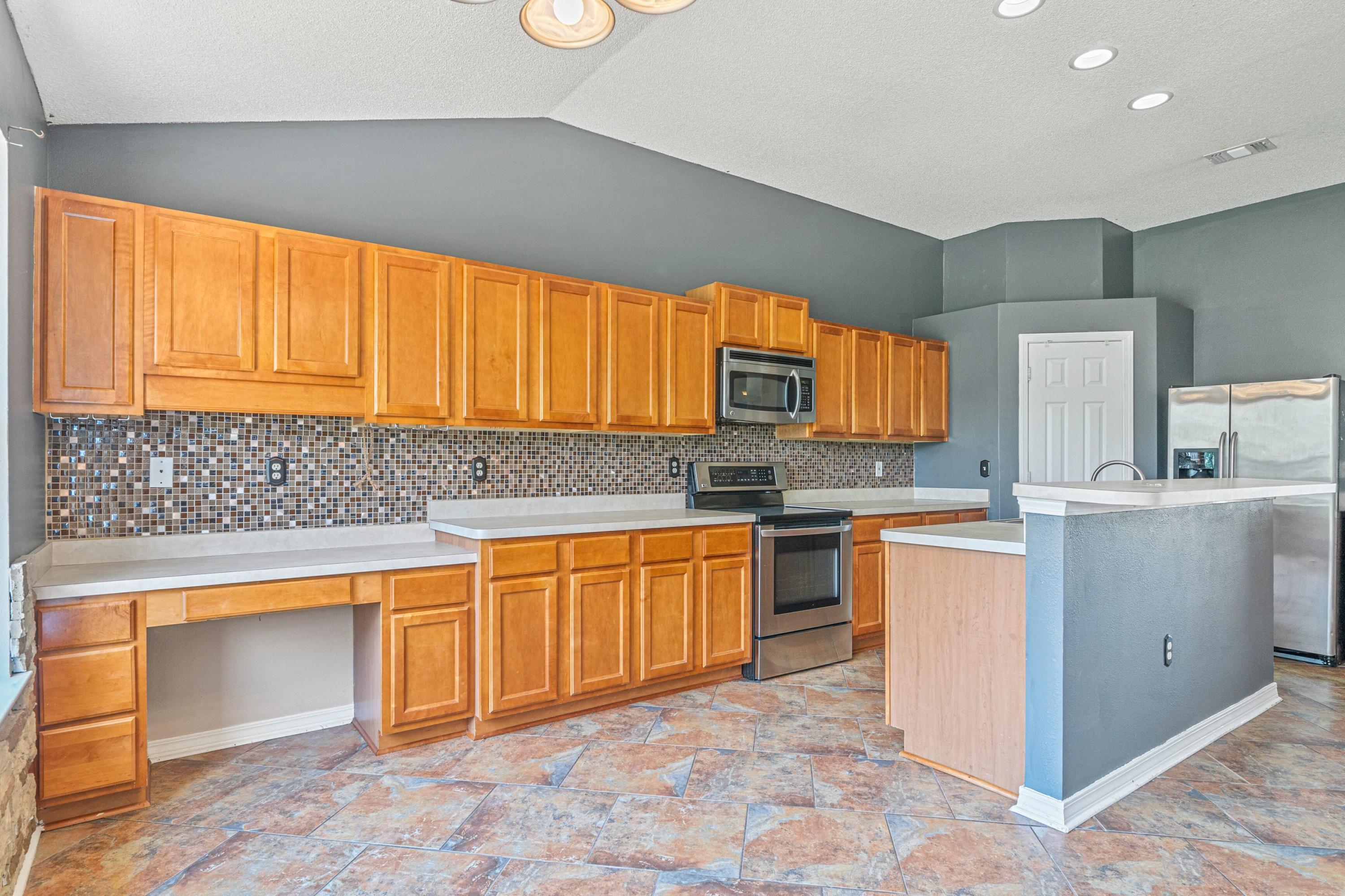 SKY RIDGE ESTATES 1ST ADD - Residential