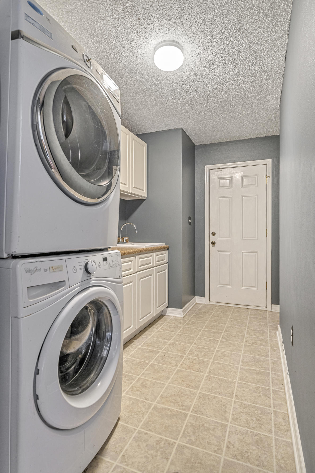 SKY RIDGE ESTATES 1ST ADD - Residential