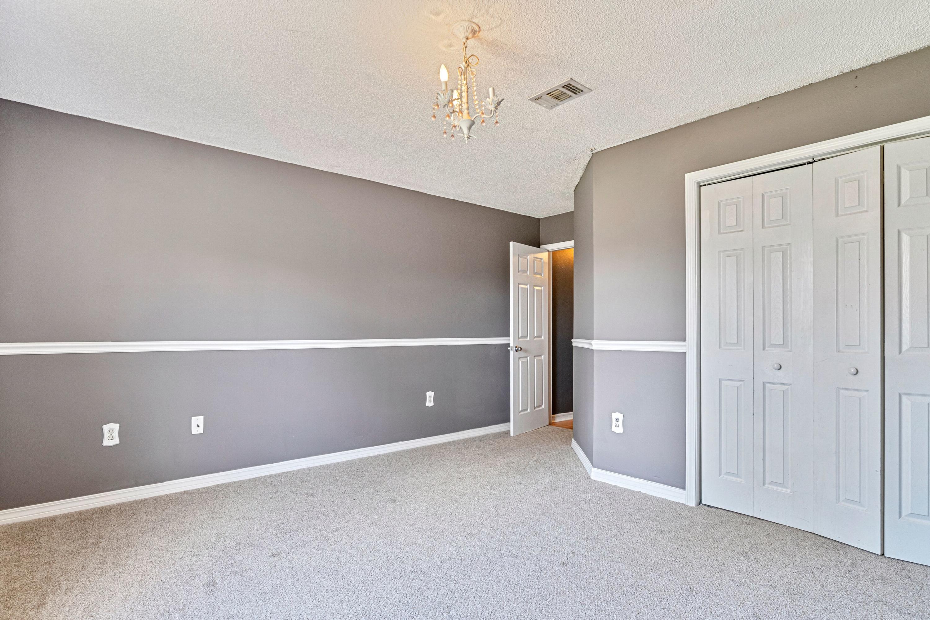 SKY RIDGE ESTATES 1ST ADD - Residential