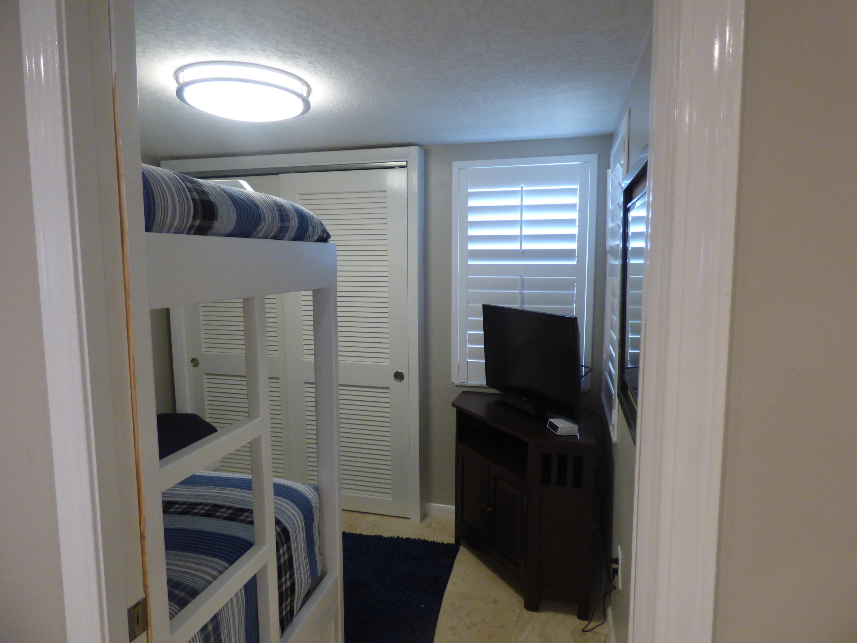 INLET REEF CLUB CONDO - Residential