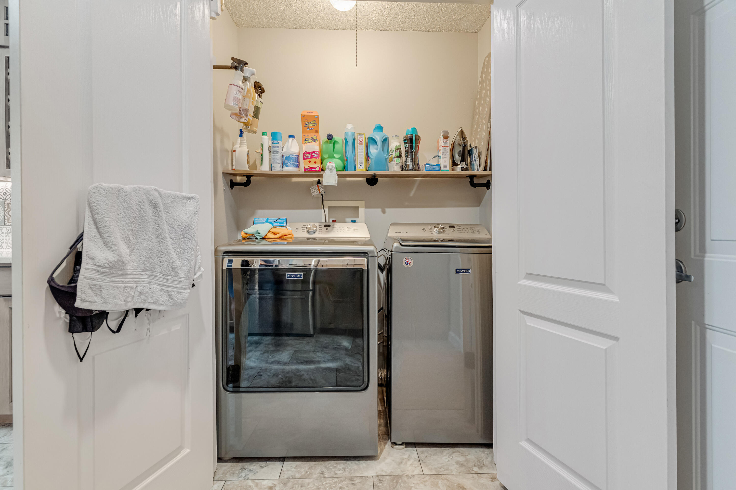 OAK PARK ESTATES - Residential