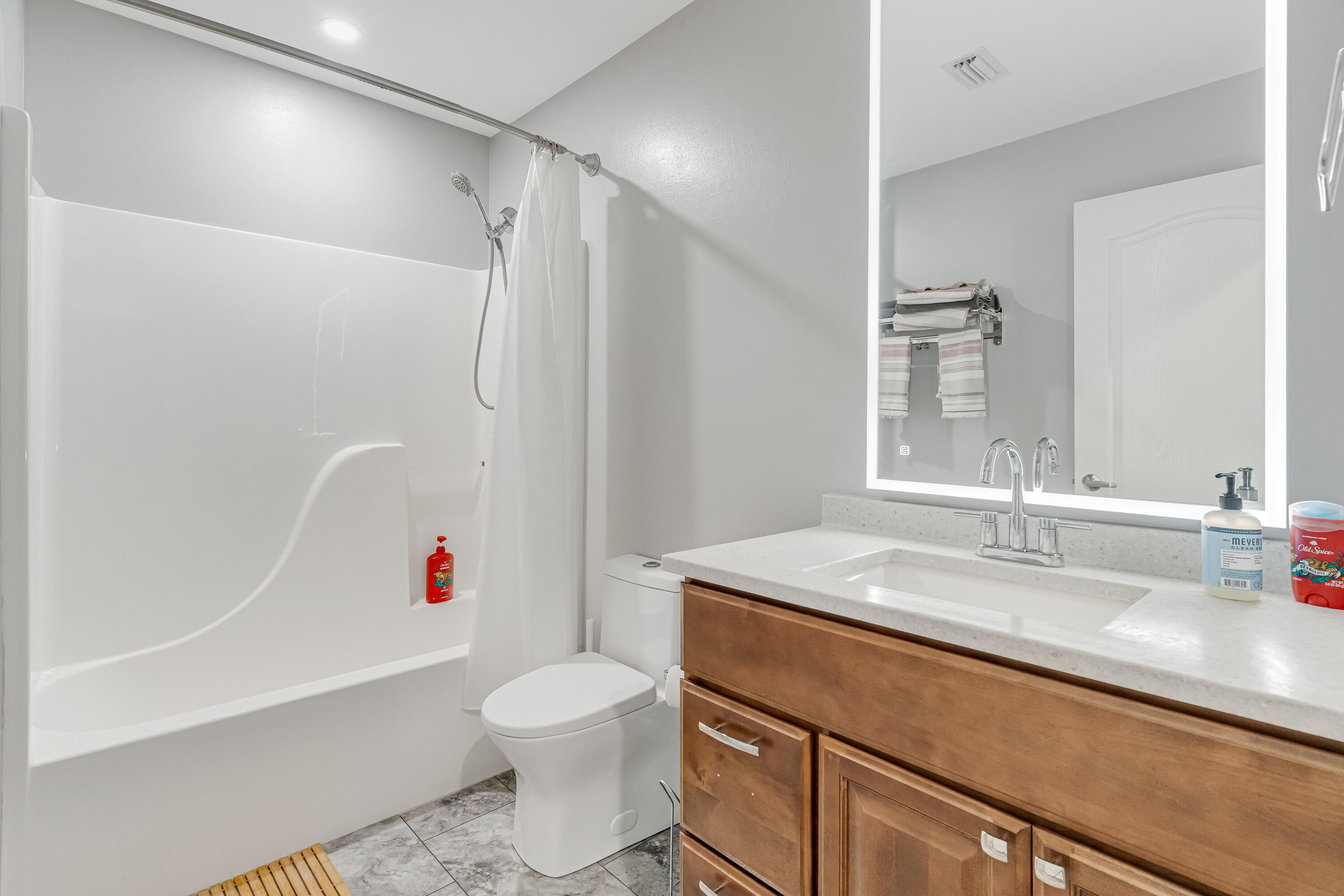 OAK PARK ESTATES - Residential