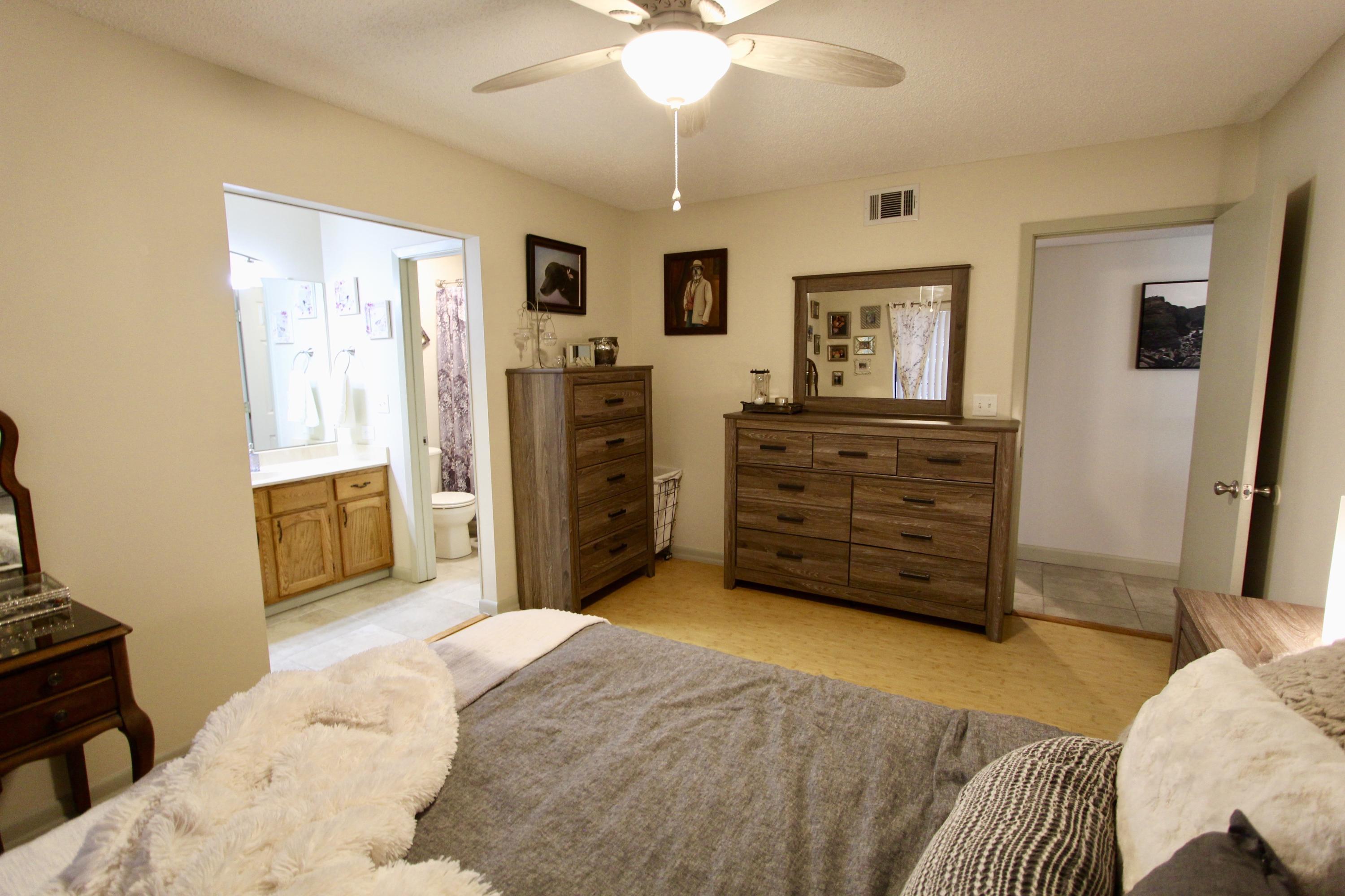 CEDAR RIDGE PH 10 - Residential