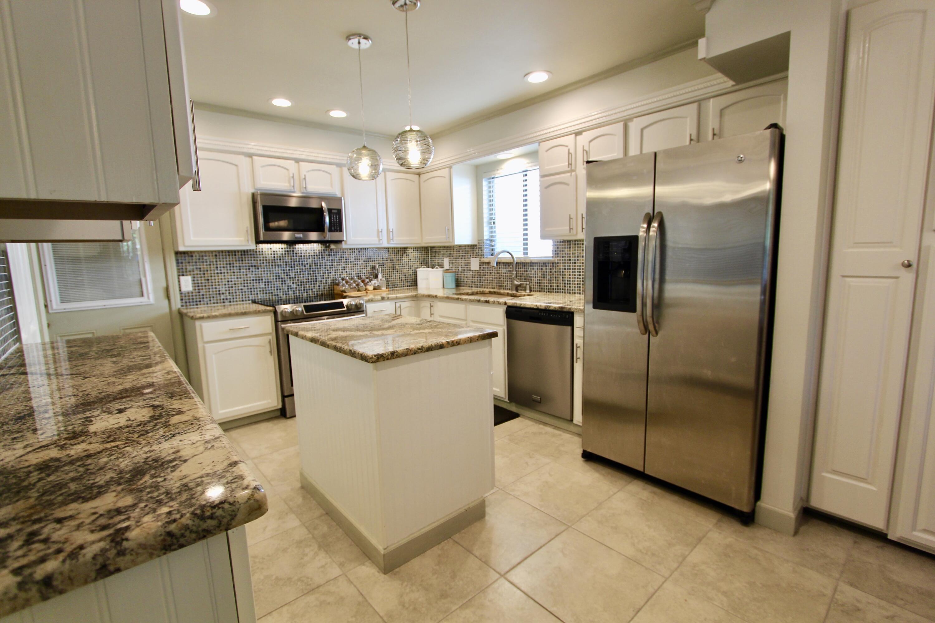 CEDAR RIDGE PH 10 - Residential