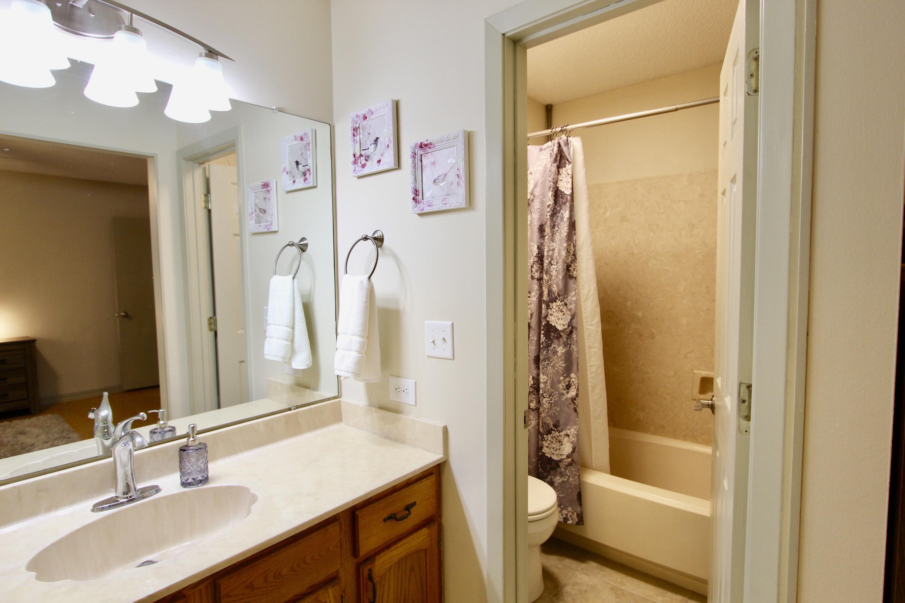 CEDAR RIDGE PH 10 - Residential