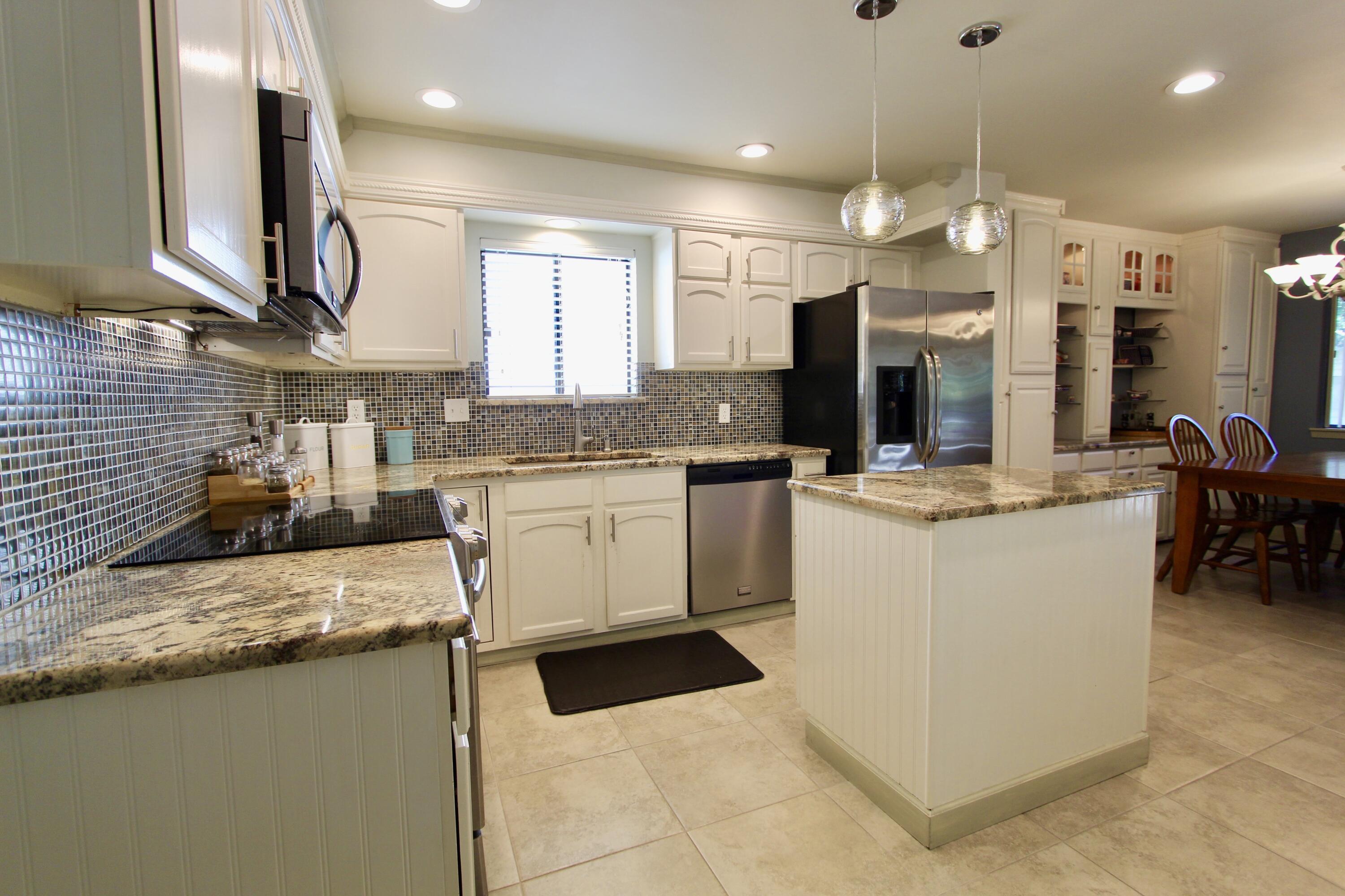 CEDAR RIDGE PH 10 - Residential