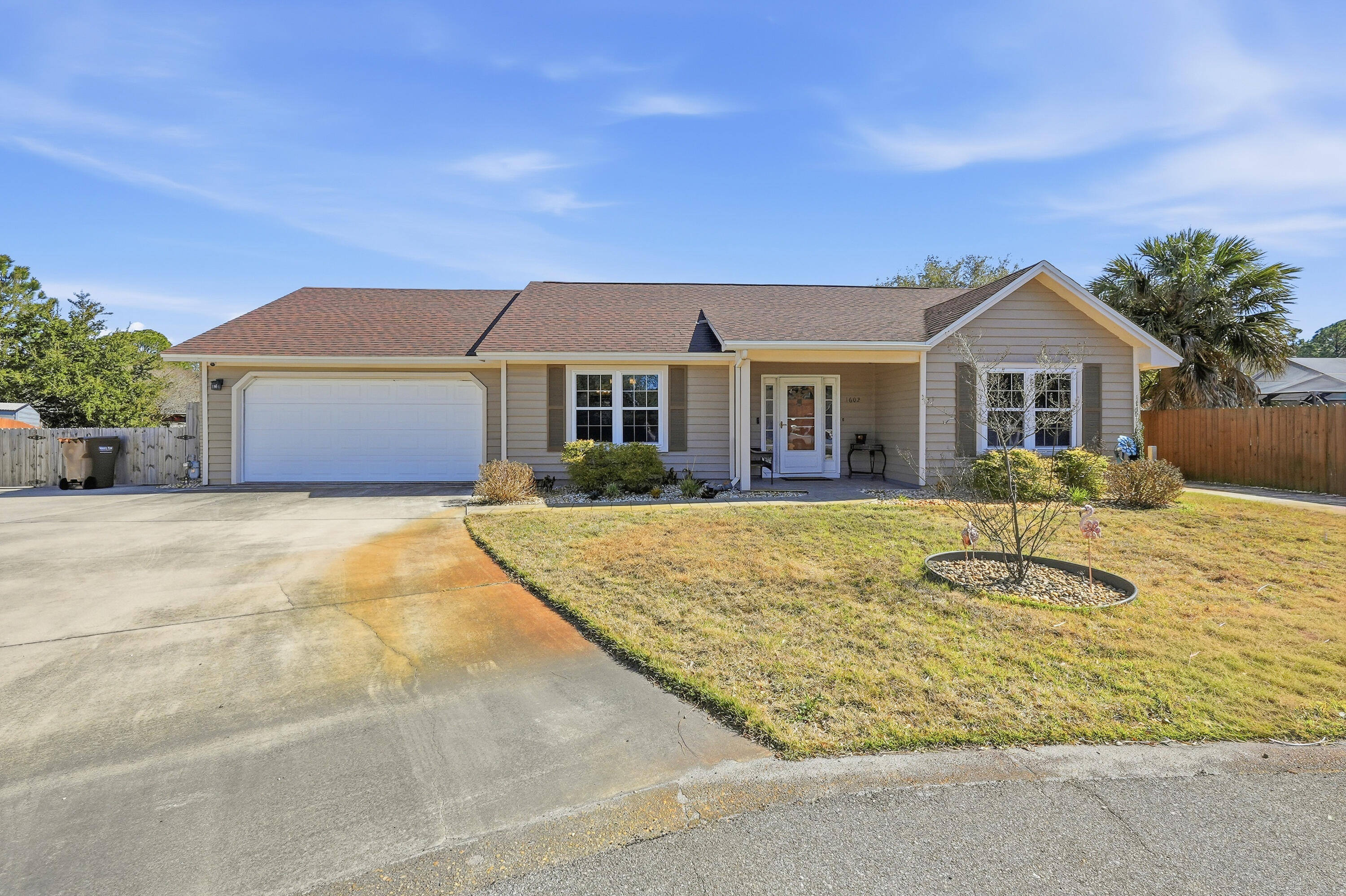 POLYNESIAN ISLANDS - Residential