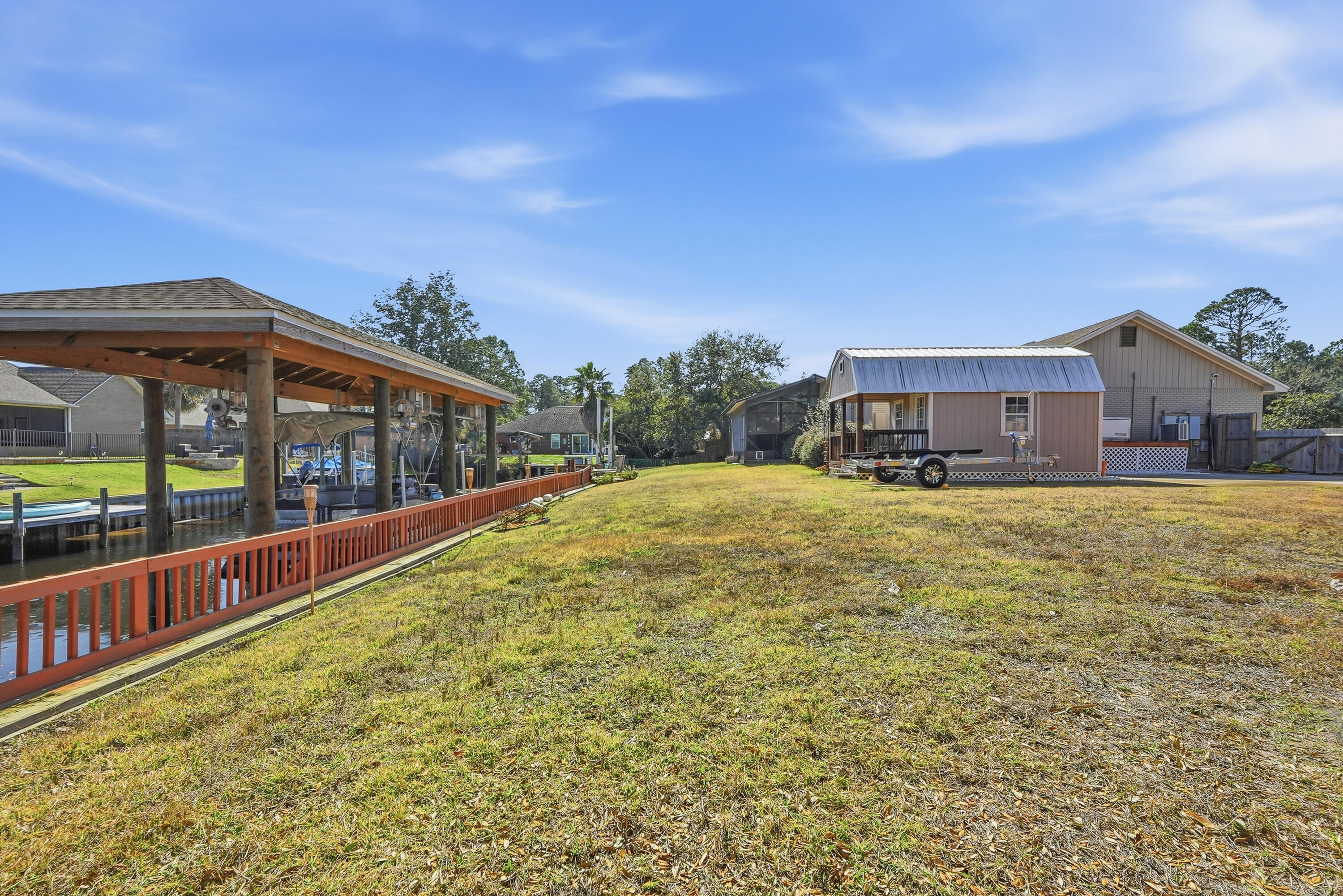 POLYNESIAN ISLANDS - Residential