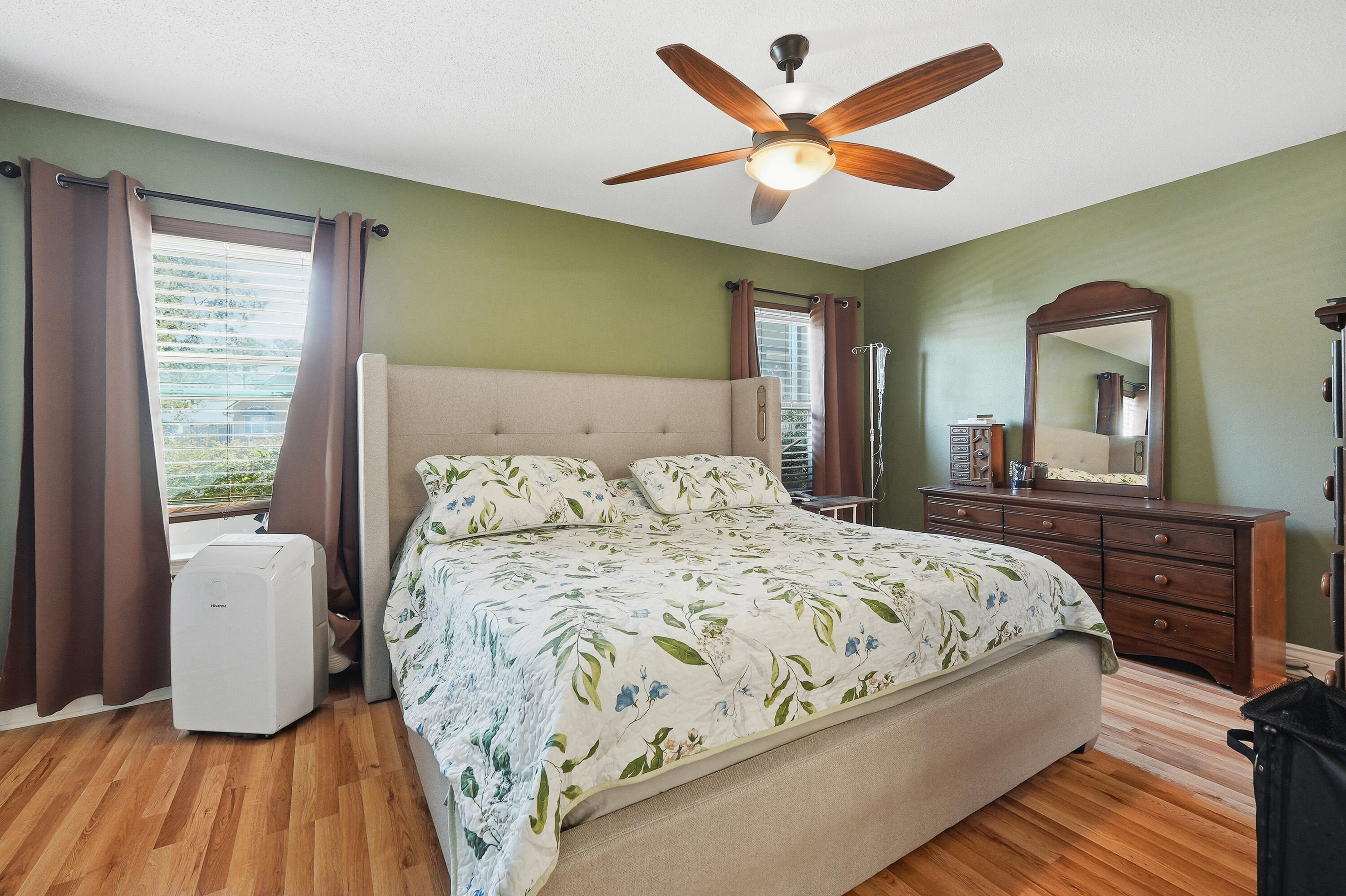 POLYNESIAN ISLANDS - Residential