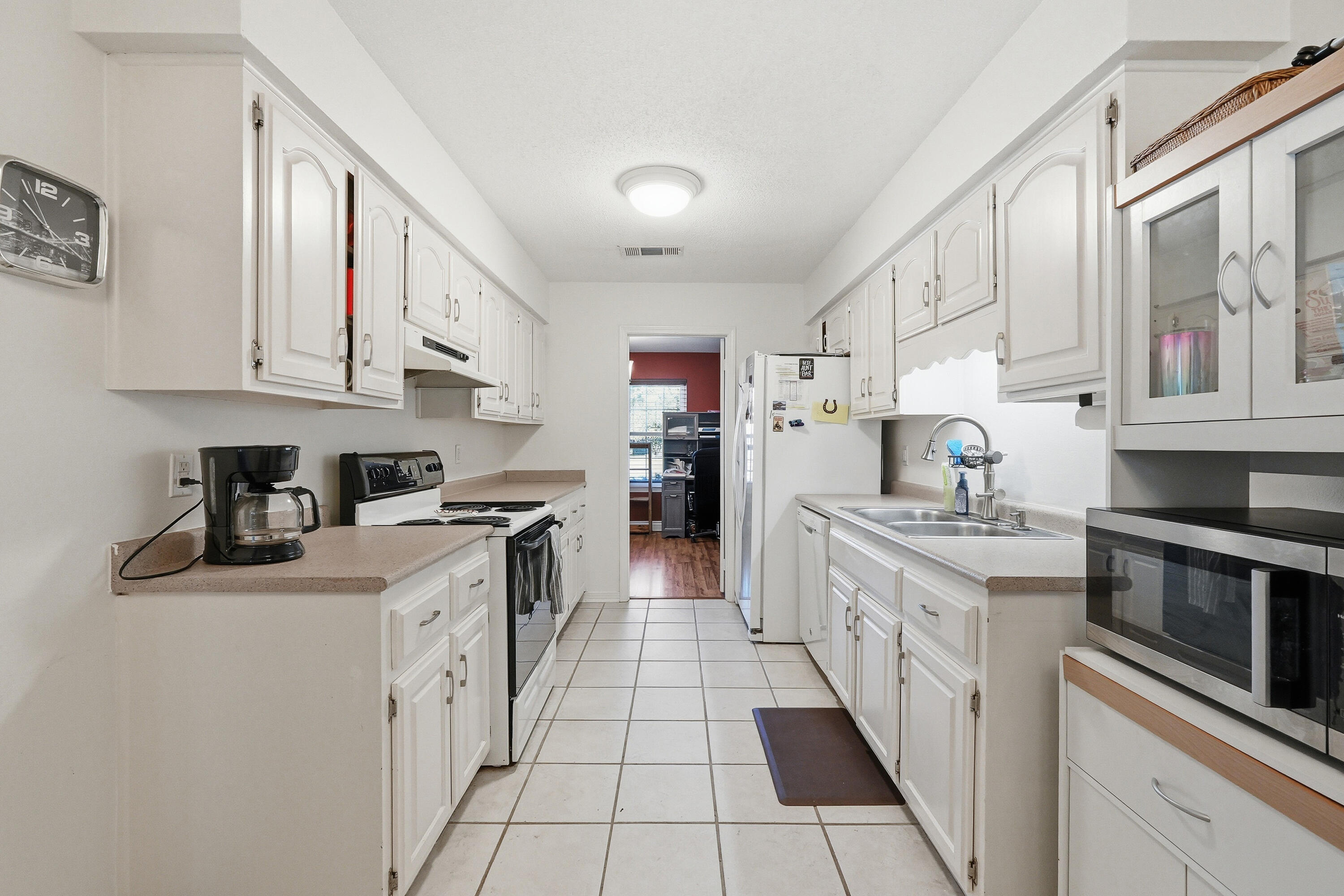 POLYNESIAN ISLANDS - Residential