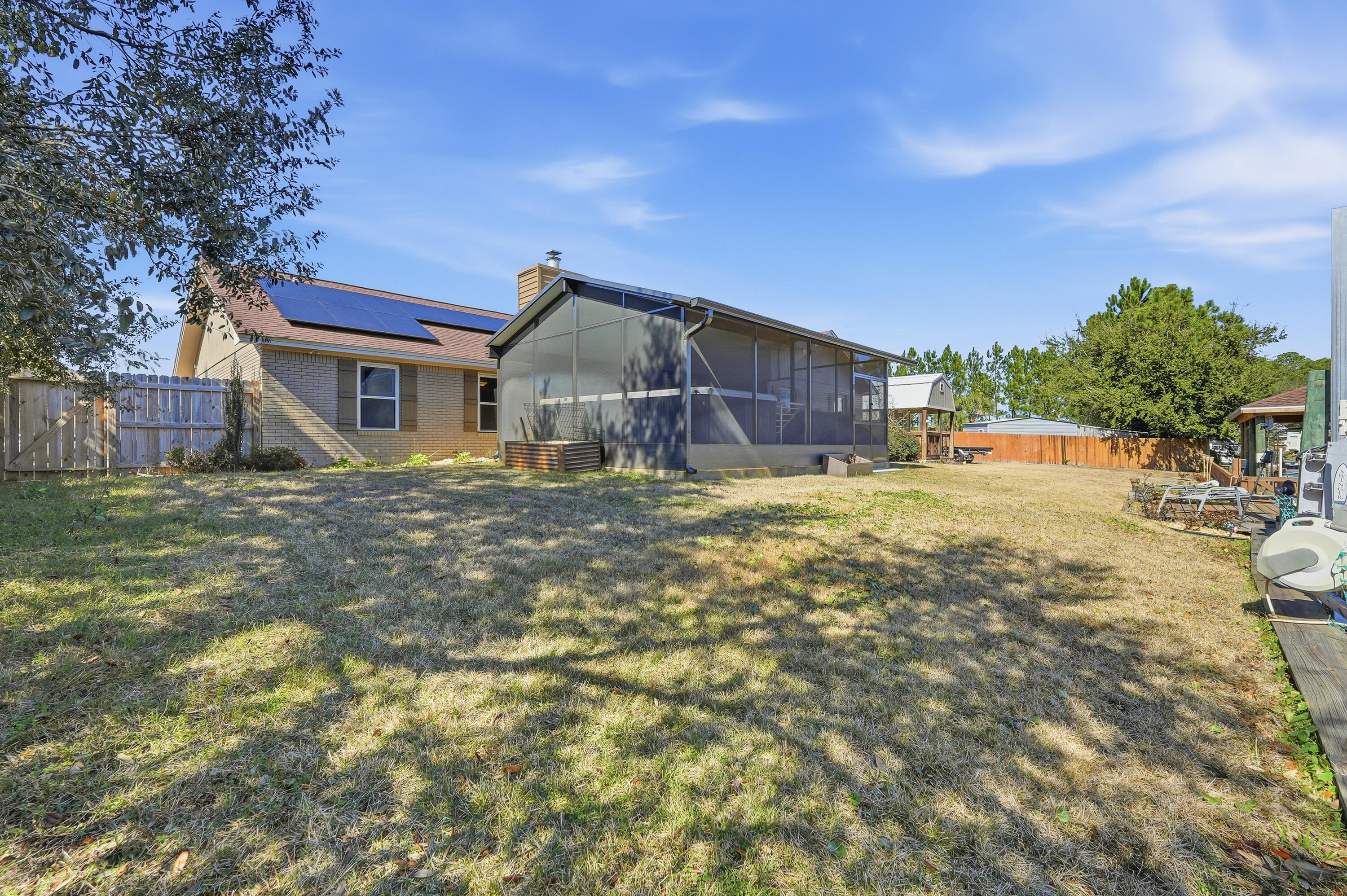POLYNESIAN ISLANDS - Residential