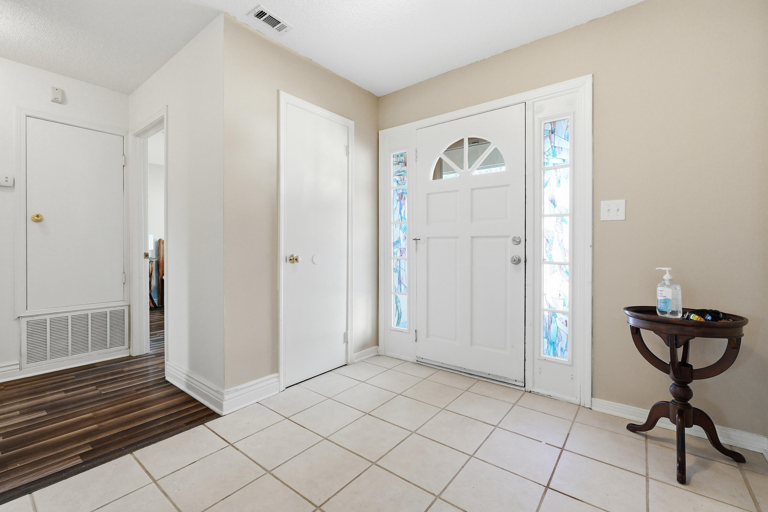 POLYNESIAN ISLANDS - Residential