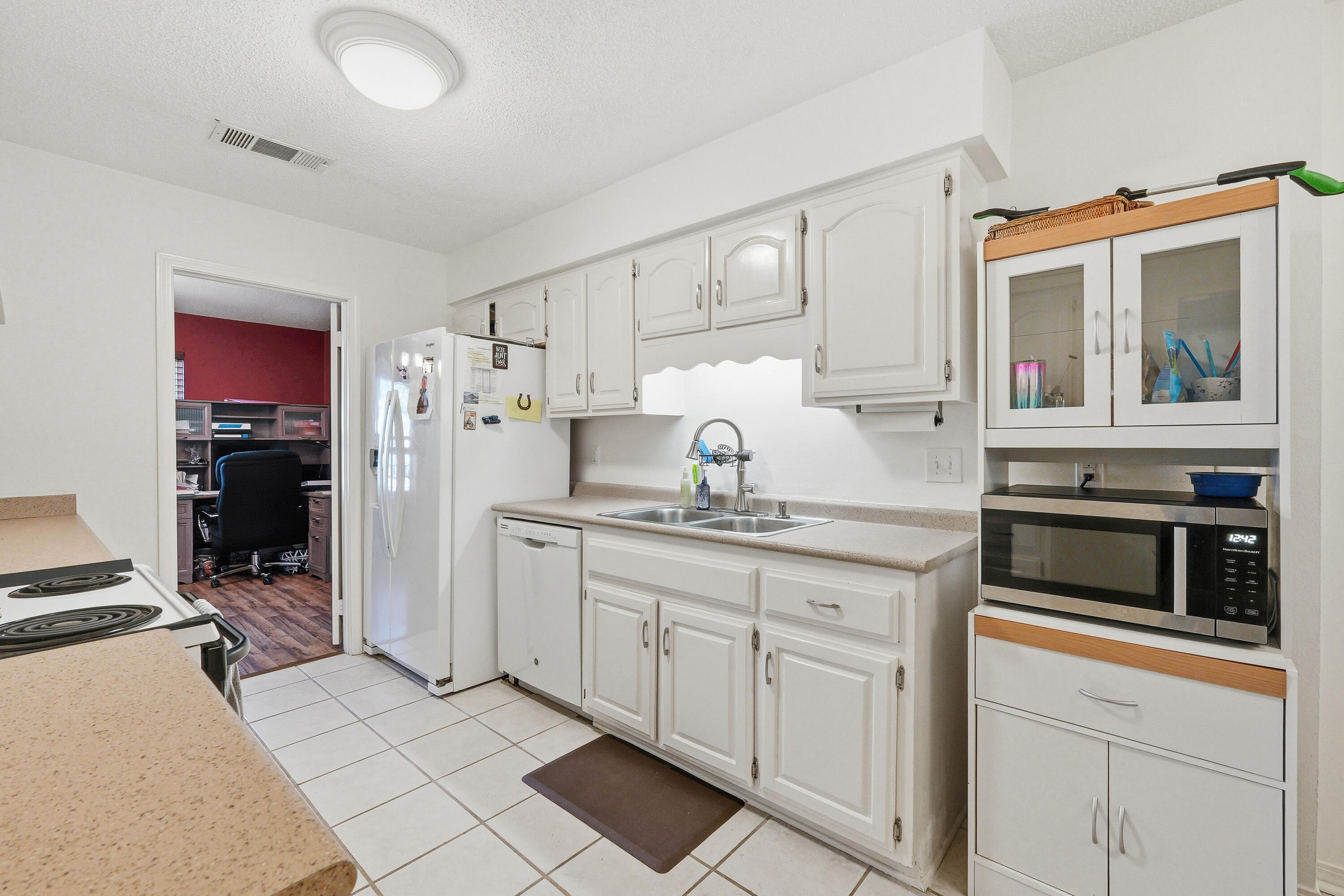 POLYNESIAN ISLANDS - Residential