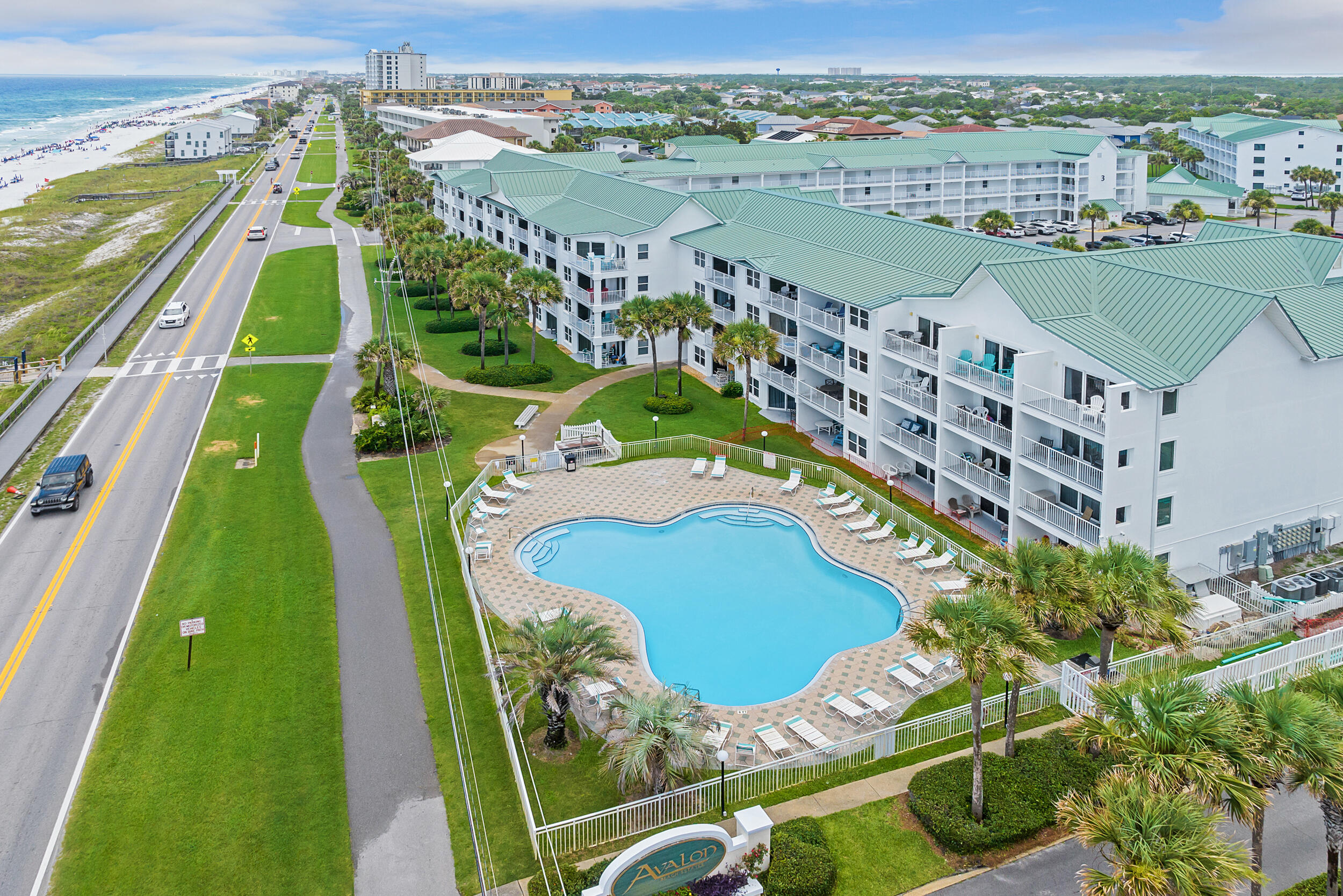 MARAVILLA CONDO 2 - Residential