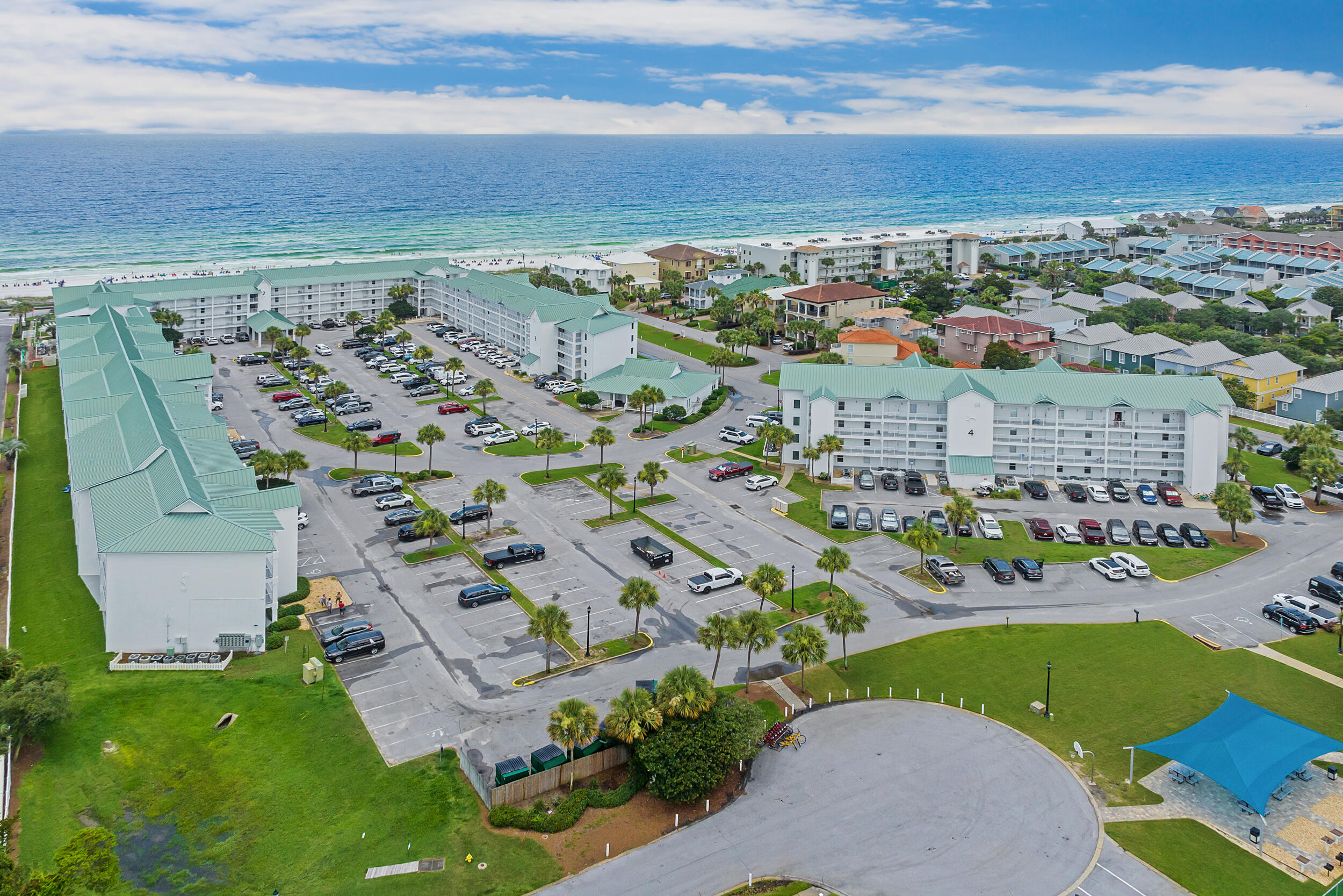 MARAVILLA CONDO 2 - Residential