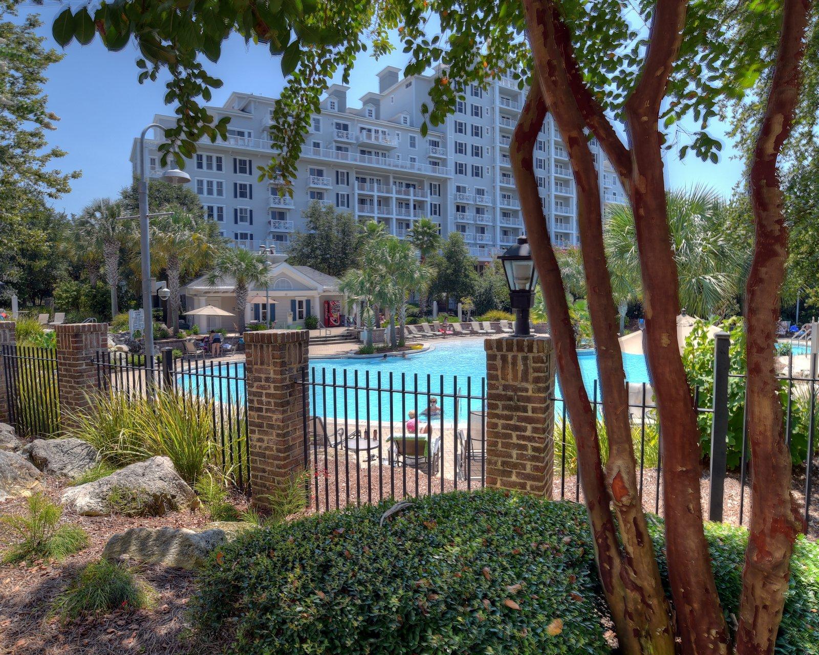 BAHIA CONDO - Residential