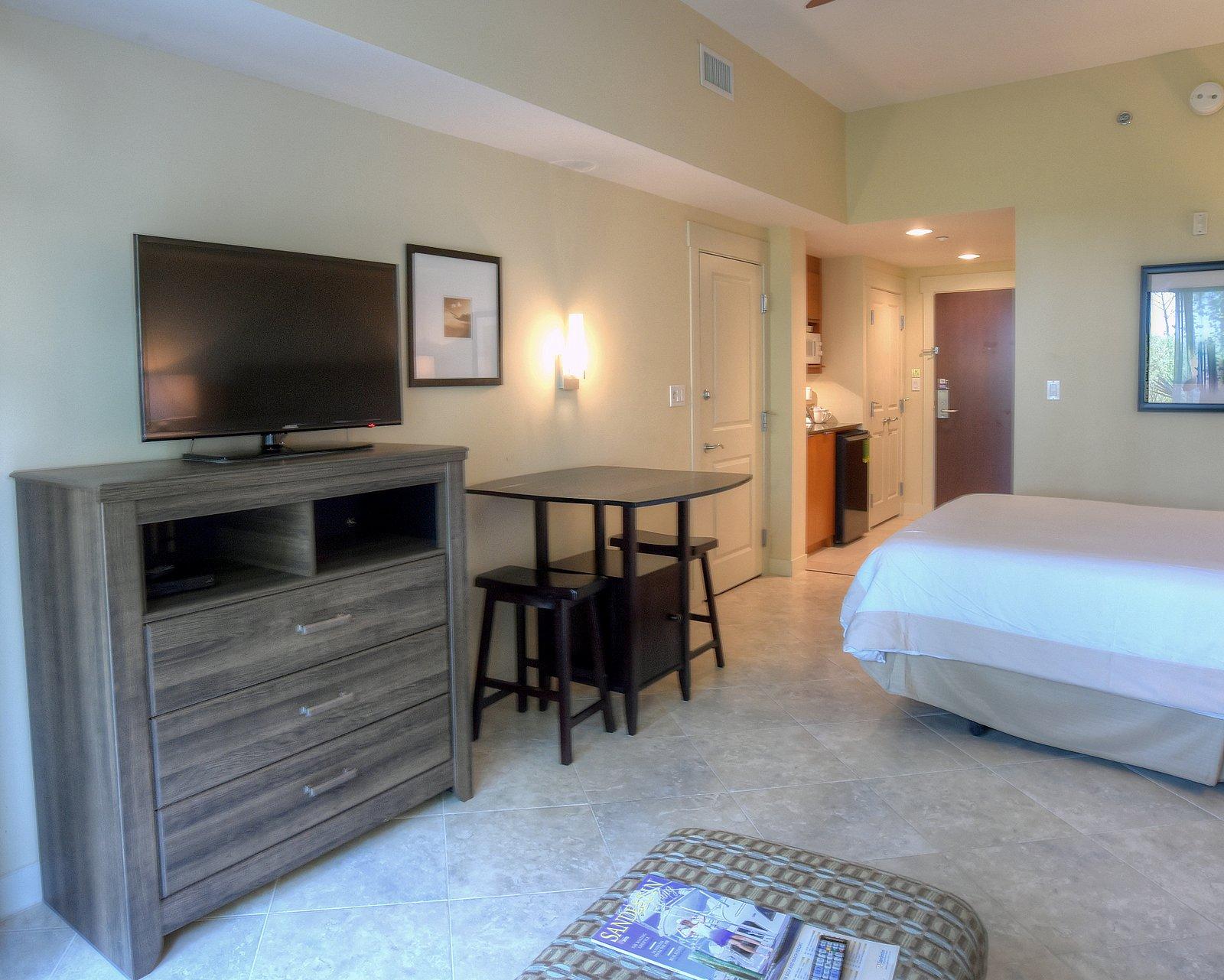 BAHIA CONDO - Residential