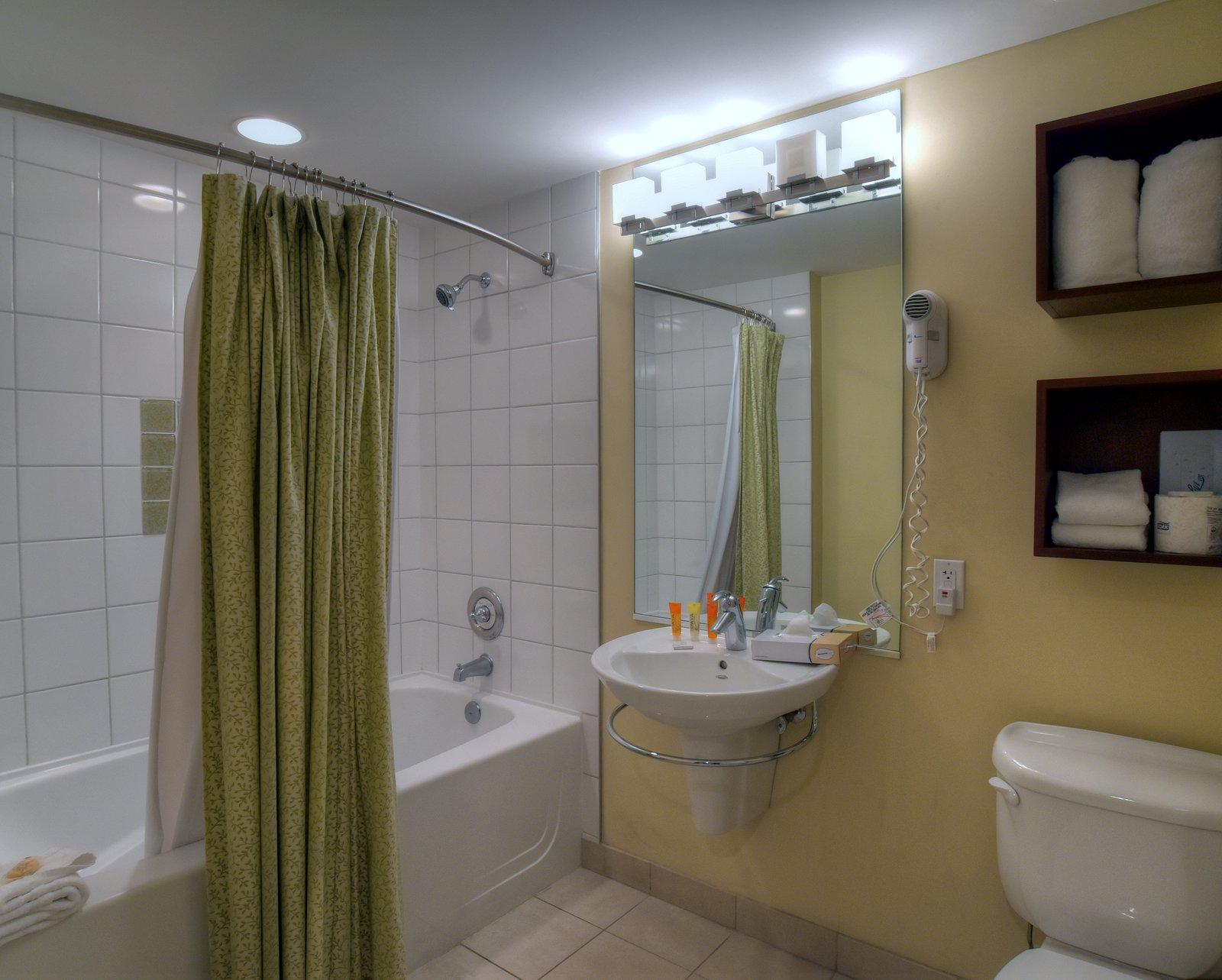 BAHIA CONDO - Residential