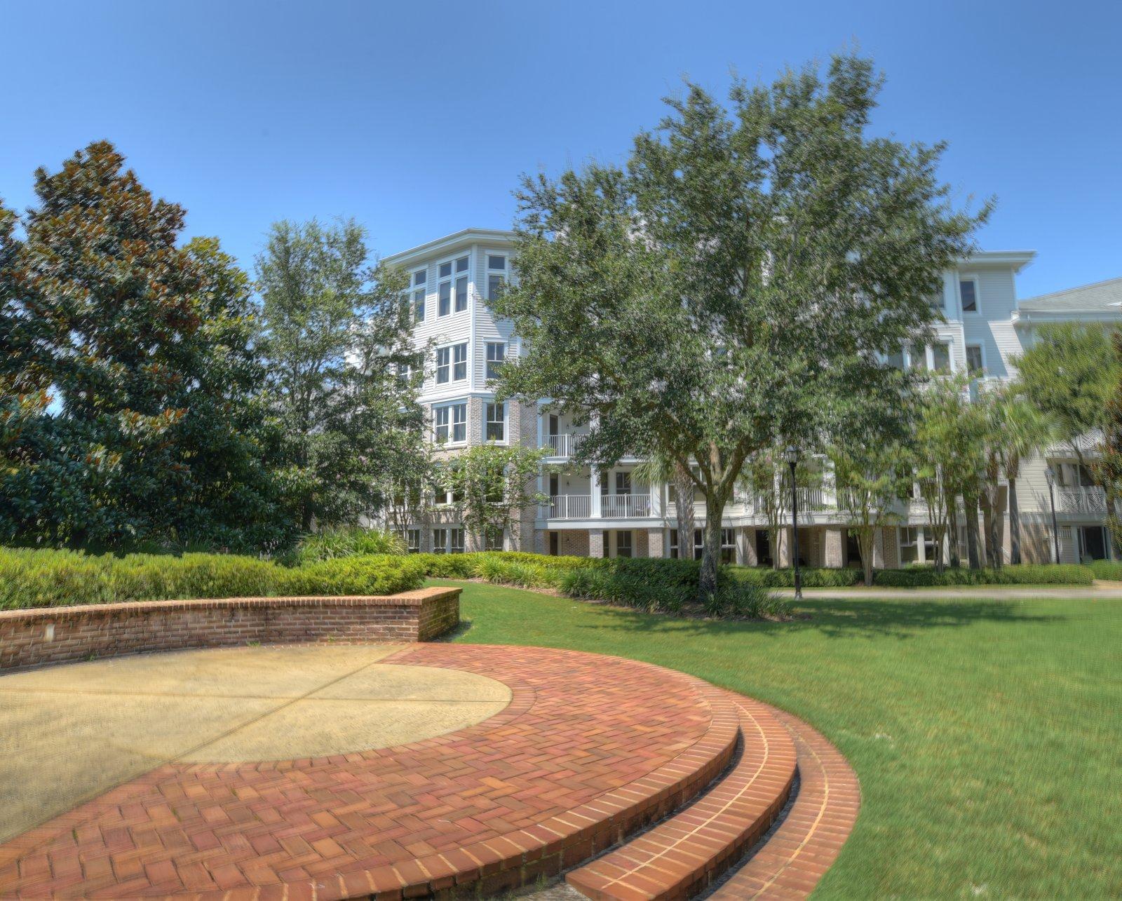 BAHIA CONDO - Residential