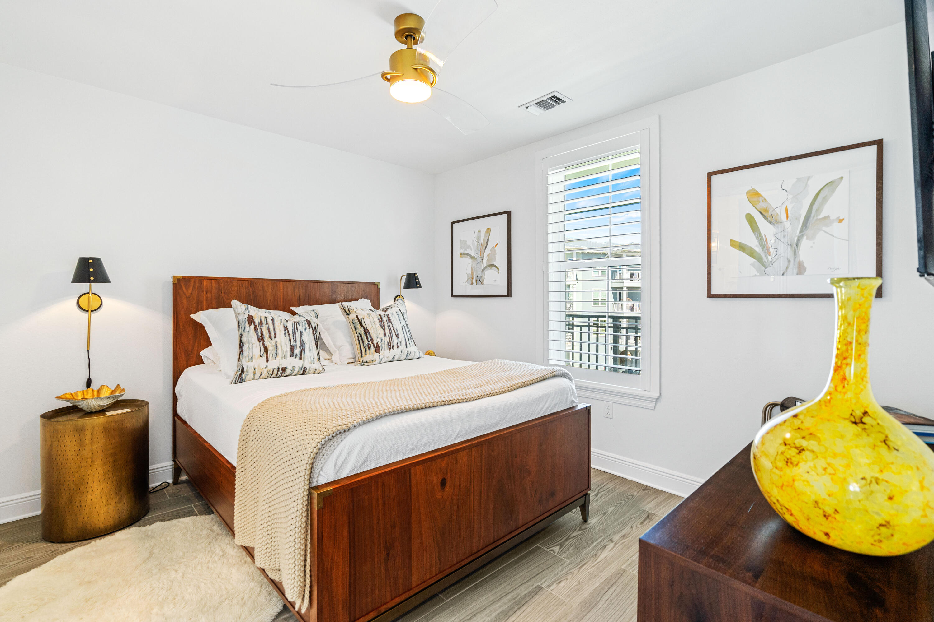 GULF PLACE RESIDENCES - Residential