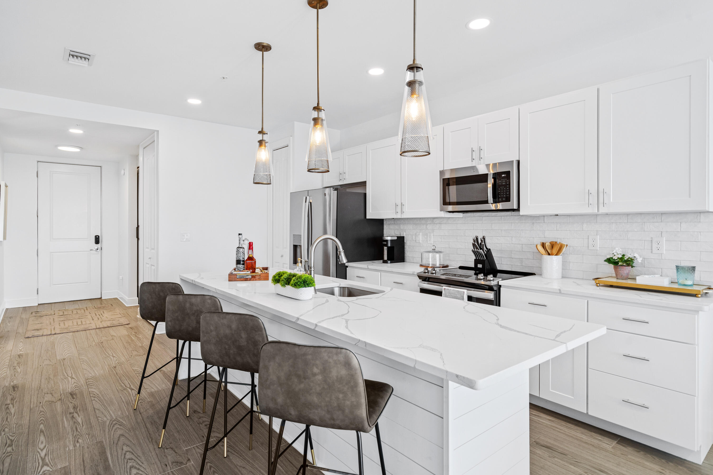 GULF PLACE RESIDENCES - Residential