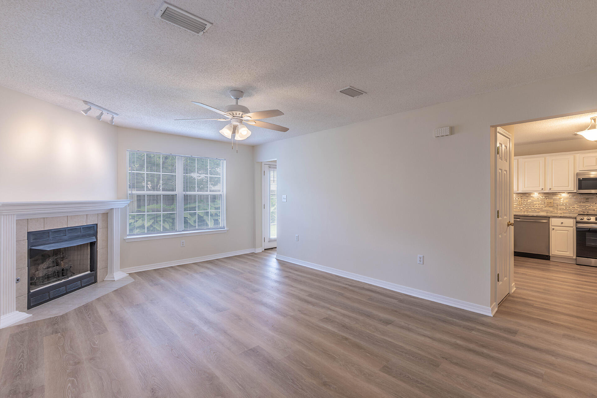 OAK PARK ESTATES - Residential