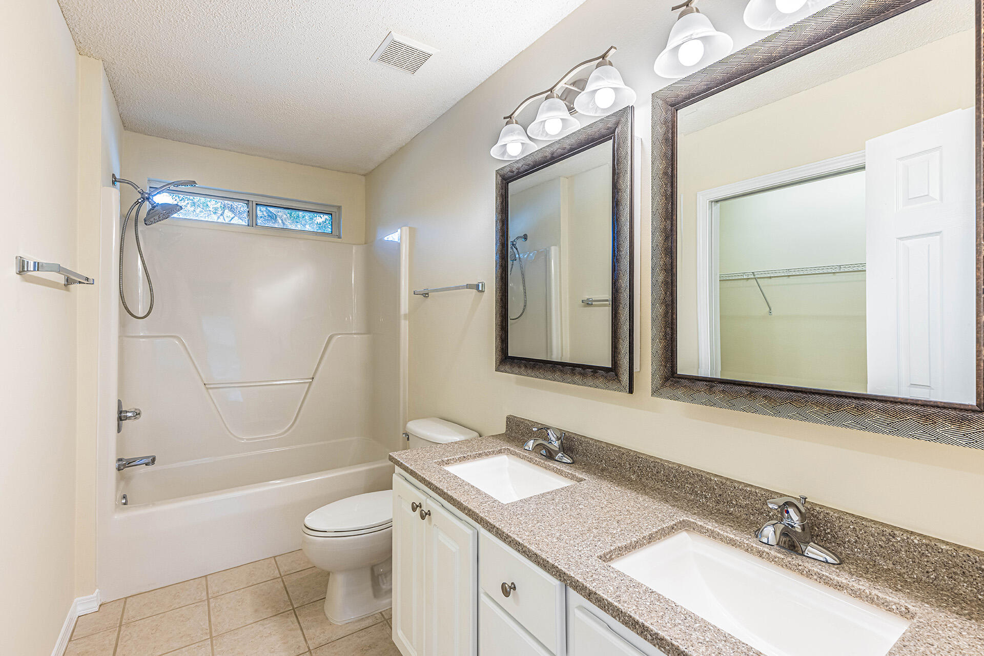 OAK PARK ESTATES - Residential