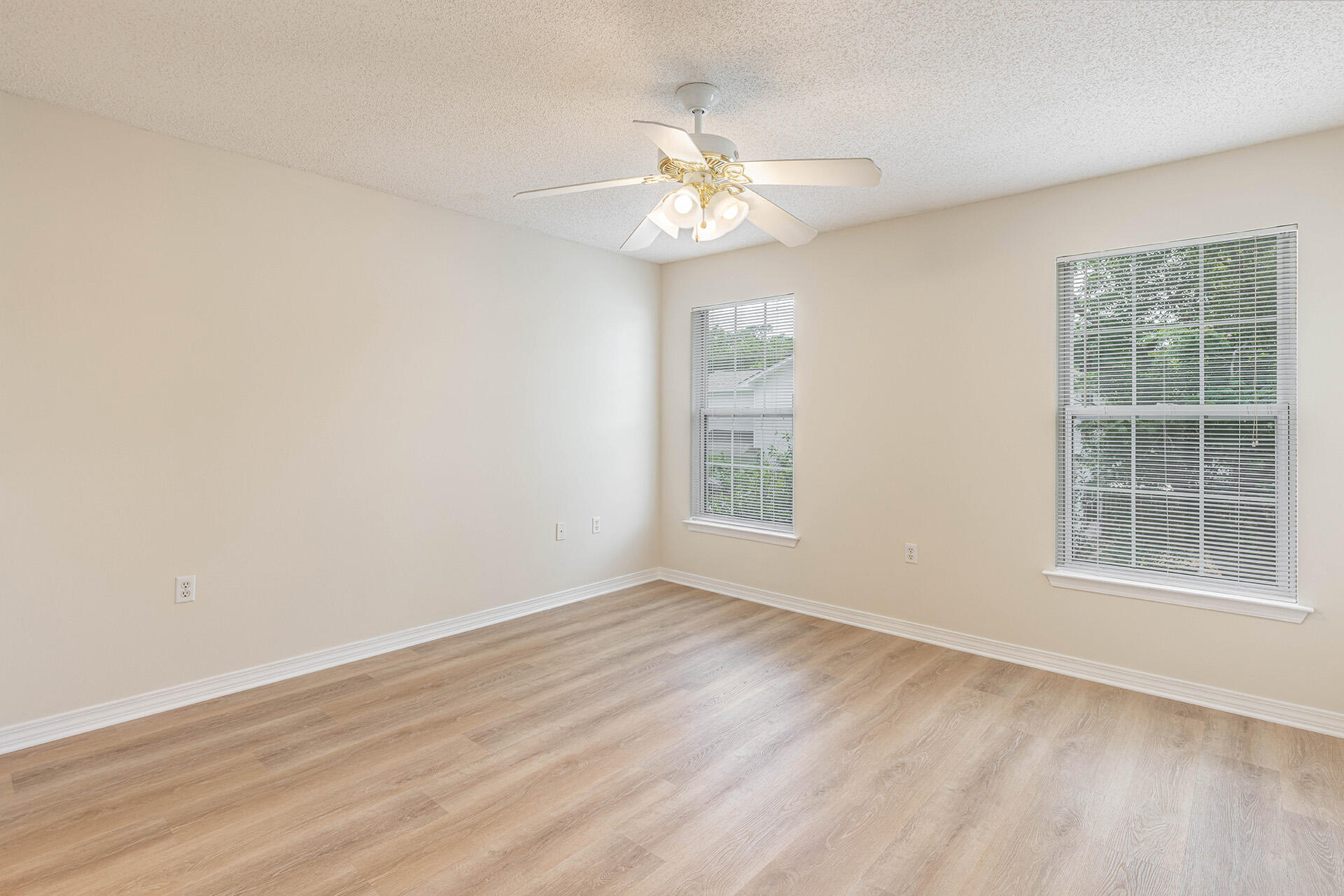 OAK PARK ESTATES - Residential