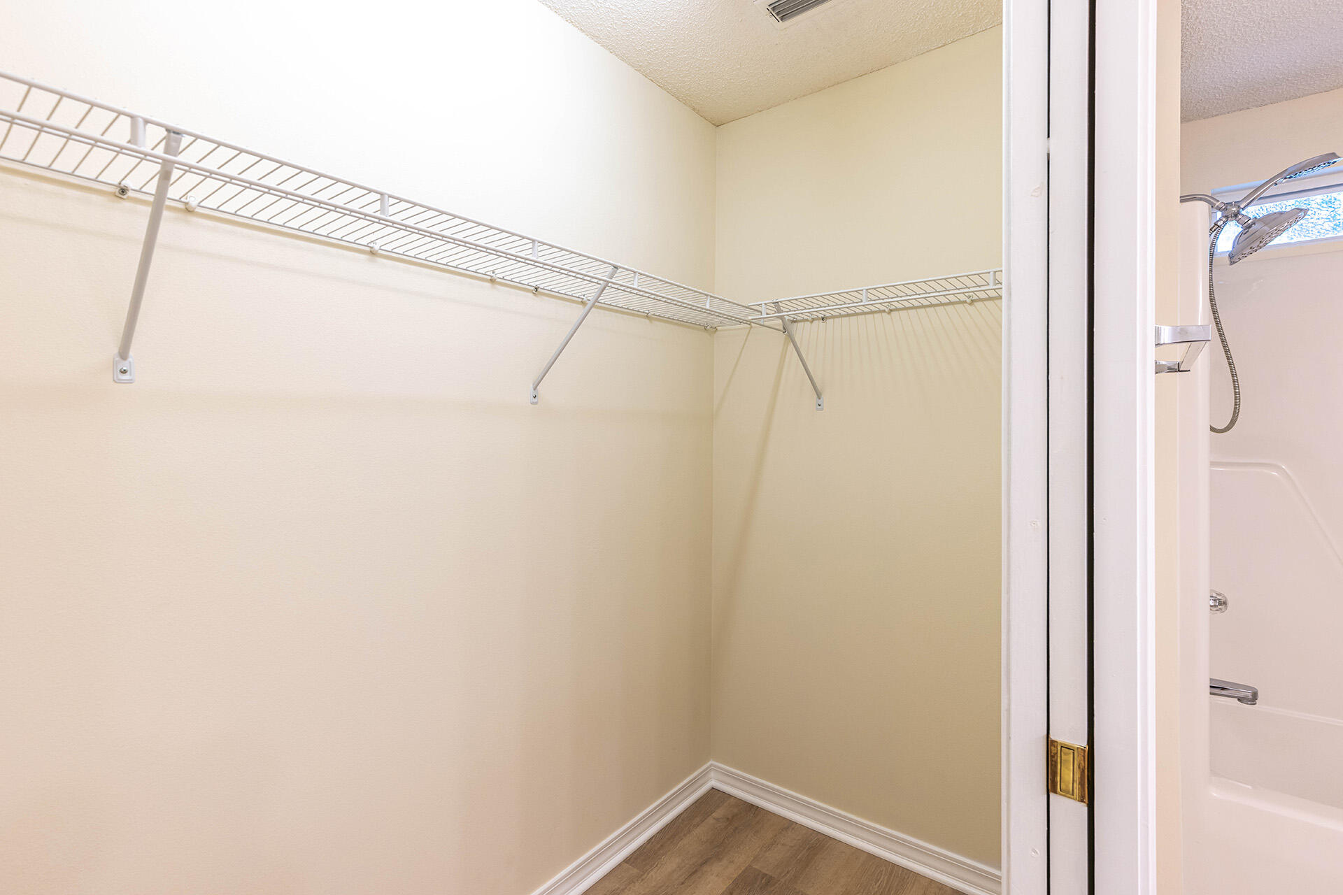 OAK PARK ESTATES - Residential