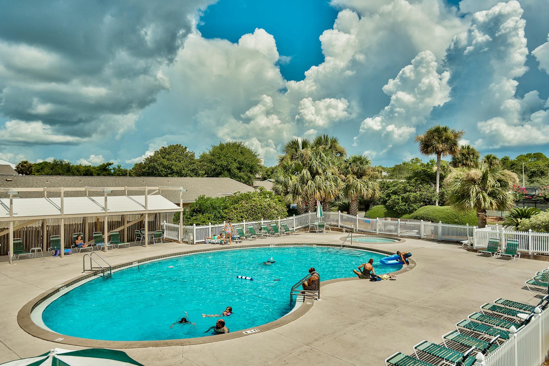 SEASCAPE CONDO GARDEN VILLA - Residential