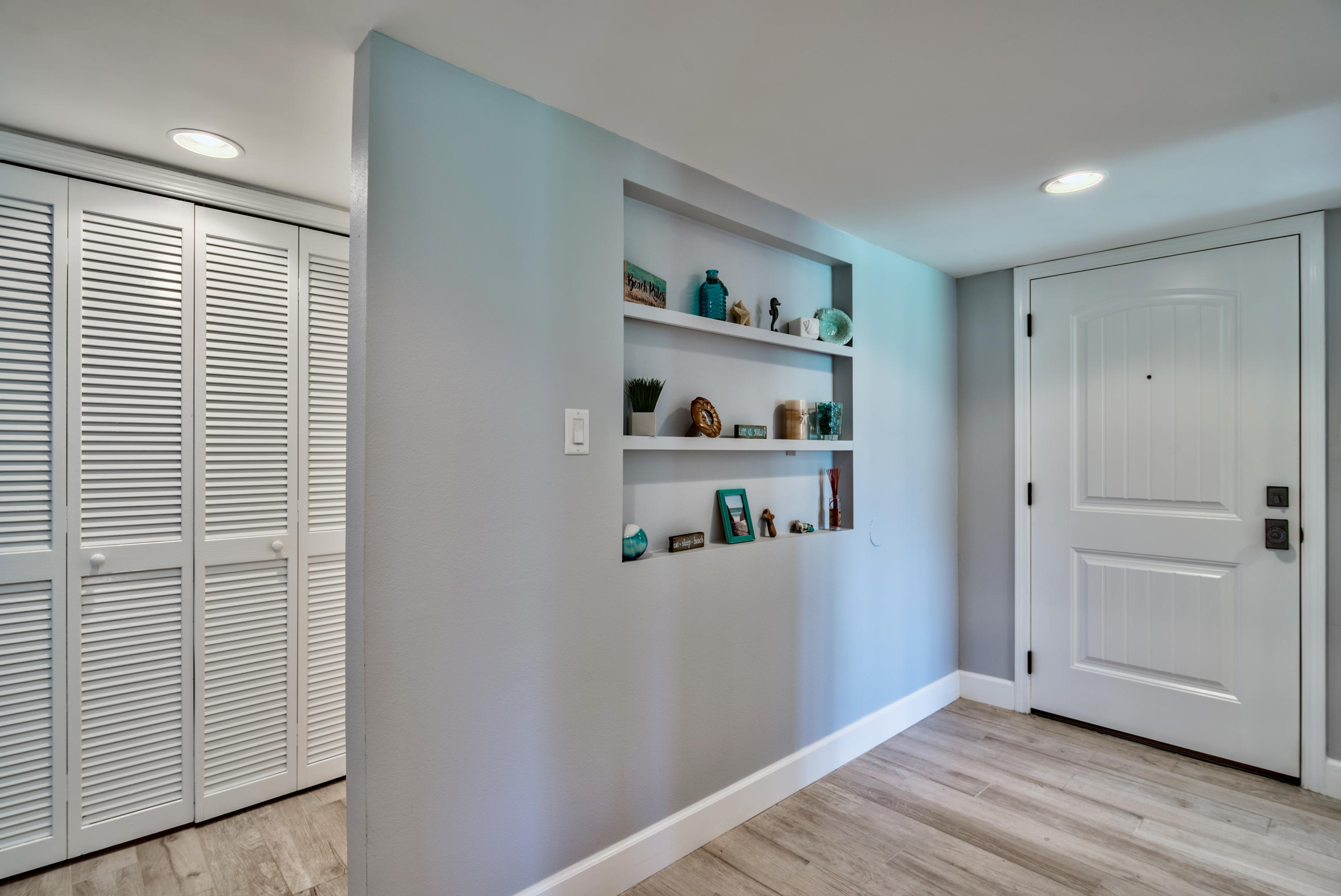 SEASCAPE CONDO GARDEN VILLA - Residential