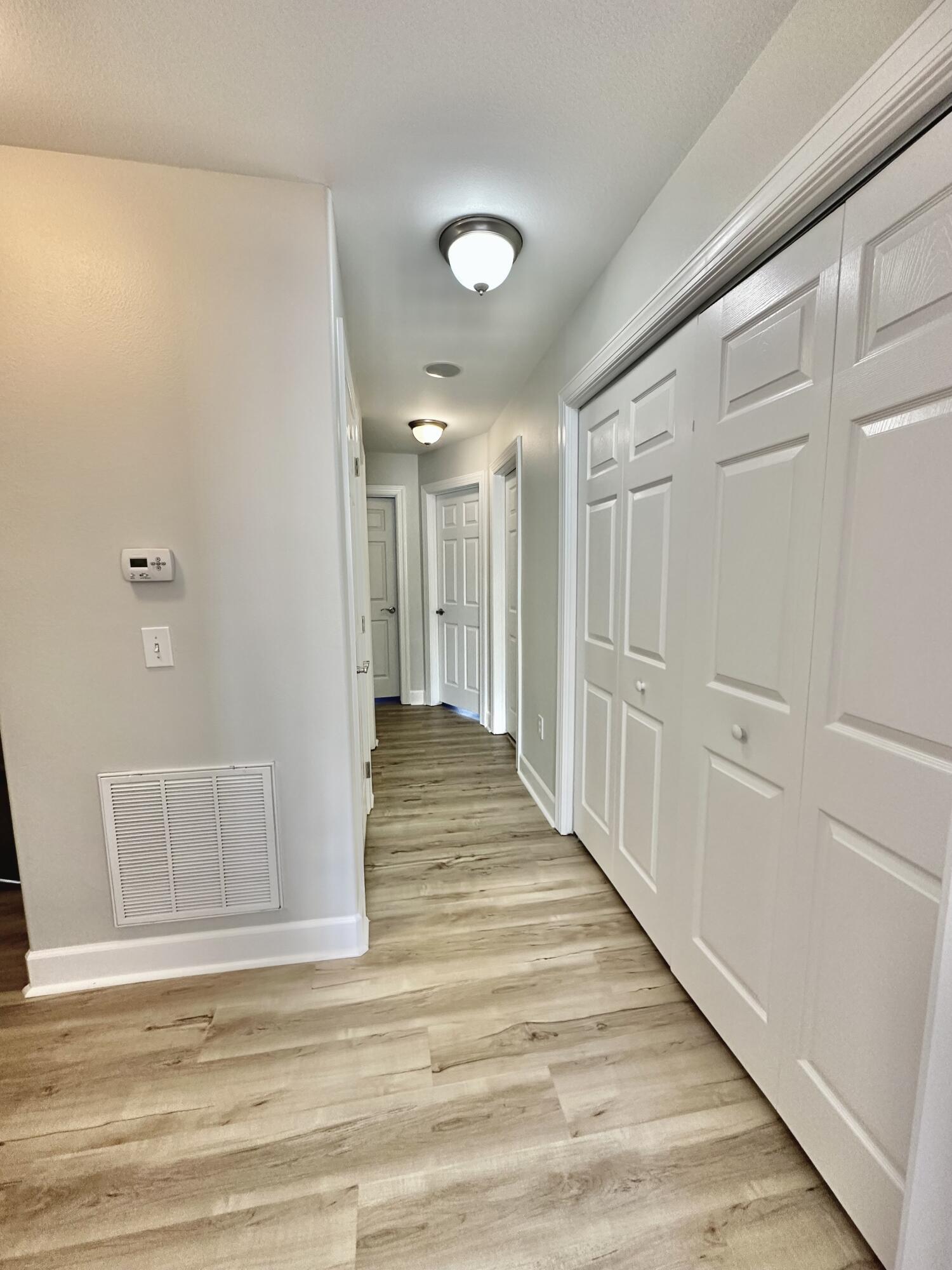 EAGLE BAY - Residential