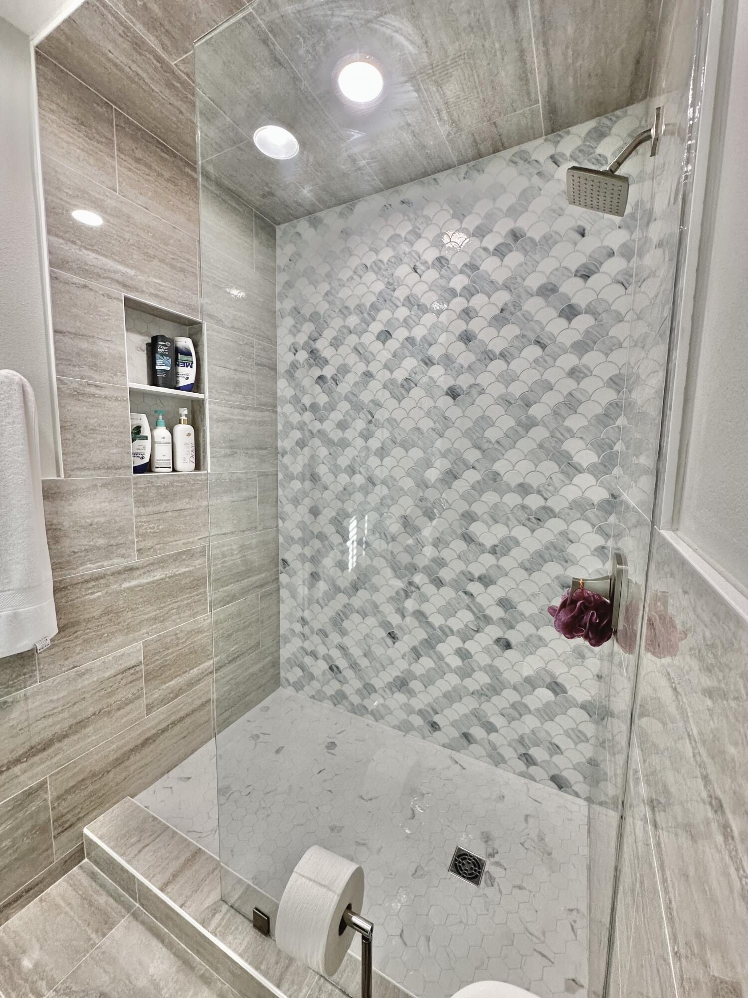 EAGLE BAY - Residential