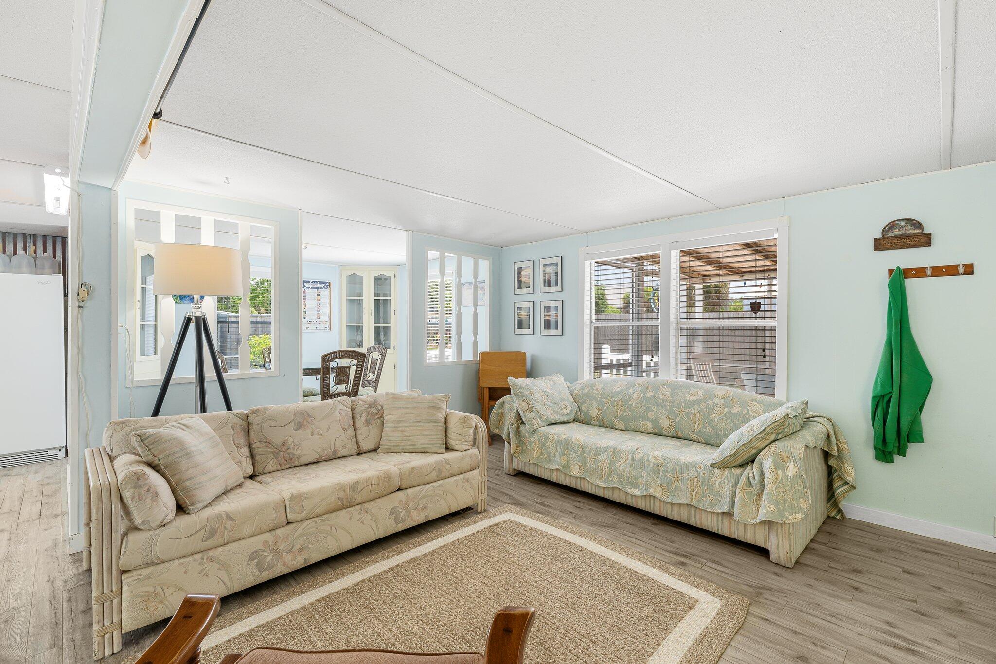 LAGUNA BEACH - Residential