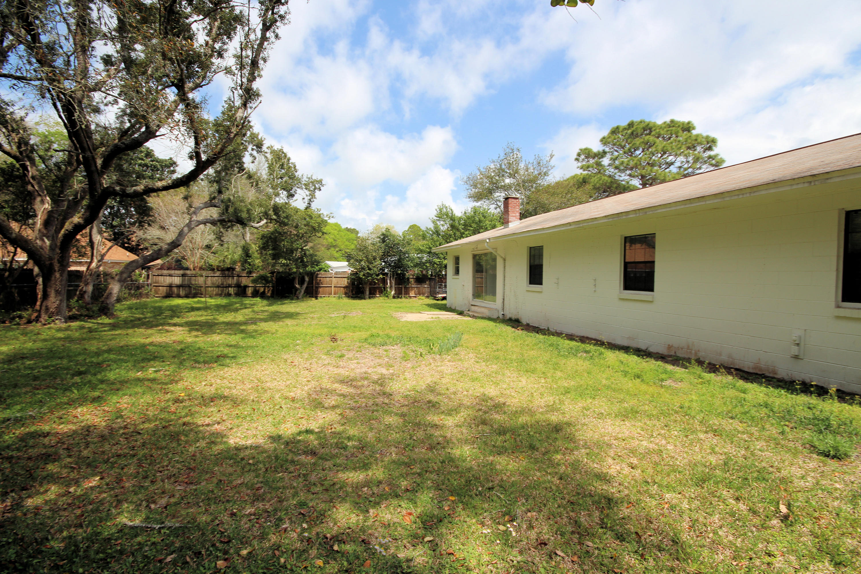 BAYOU POQUITO - Residential