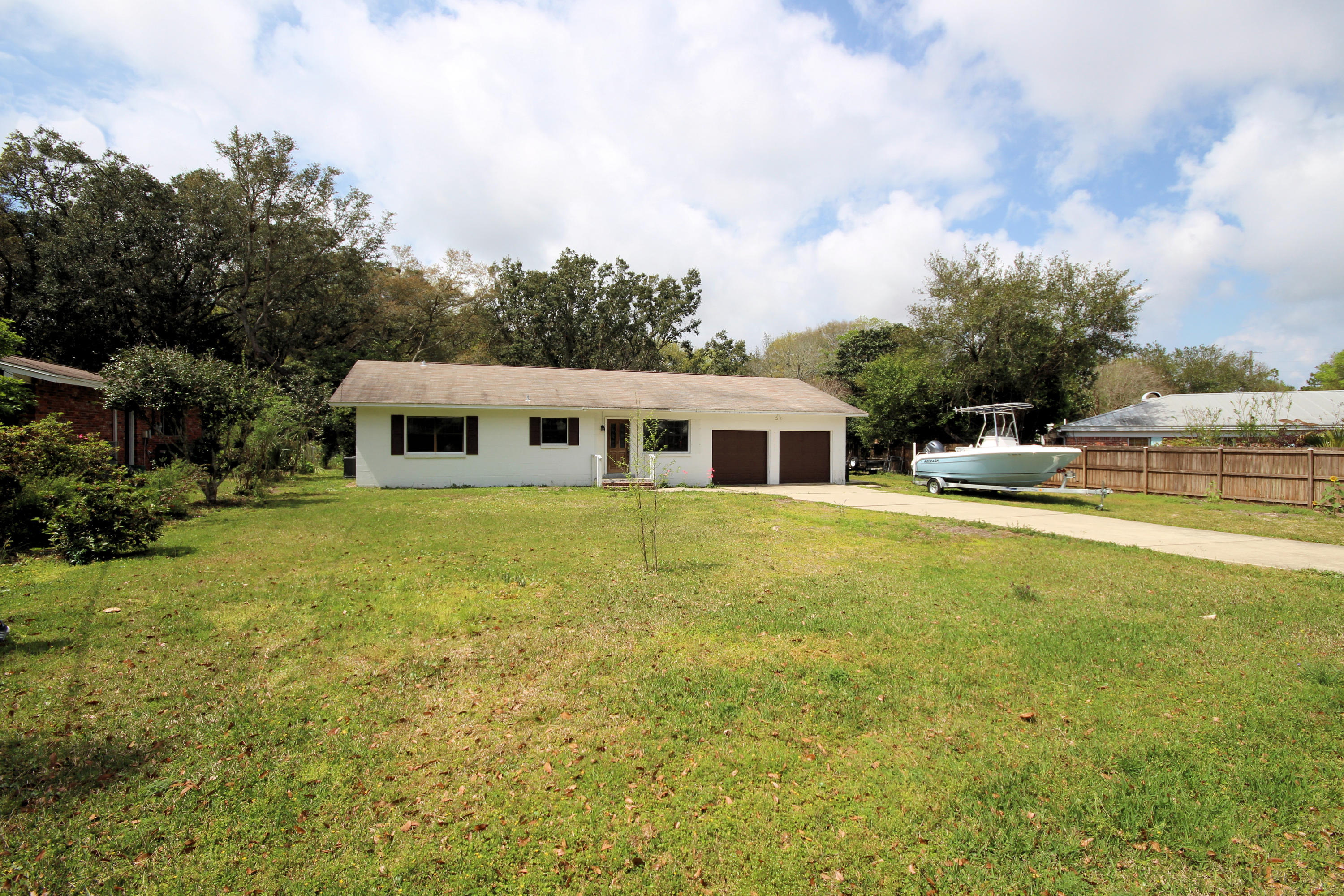 BAYOU POQUITO - Residential