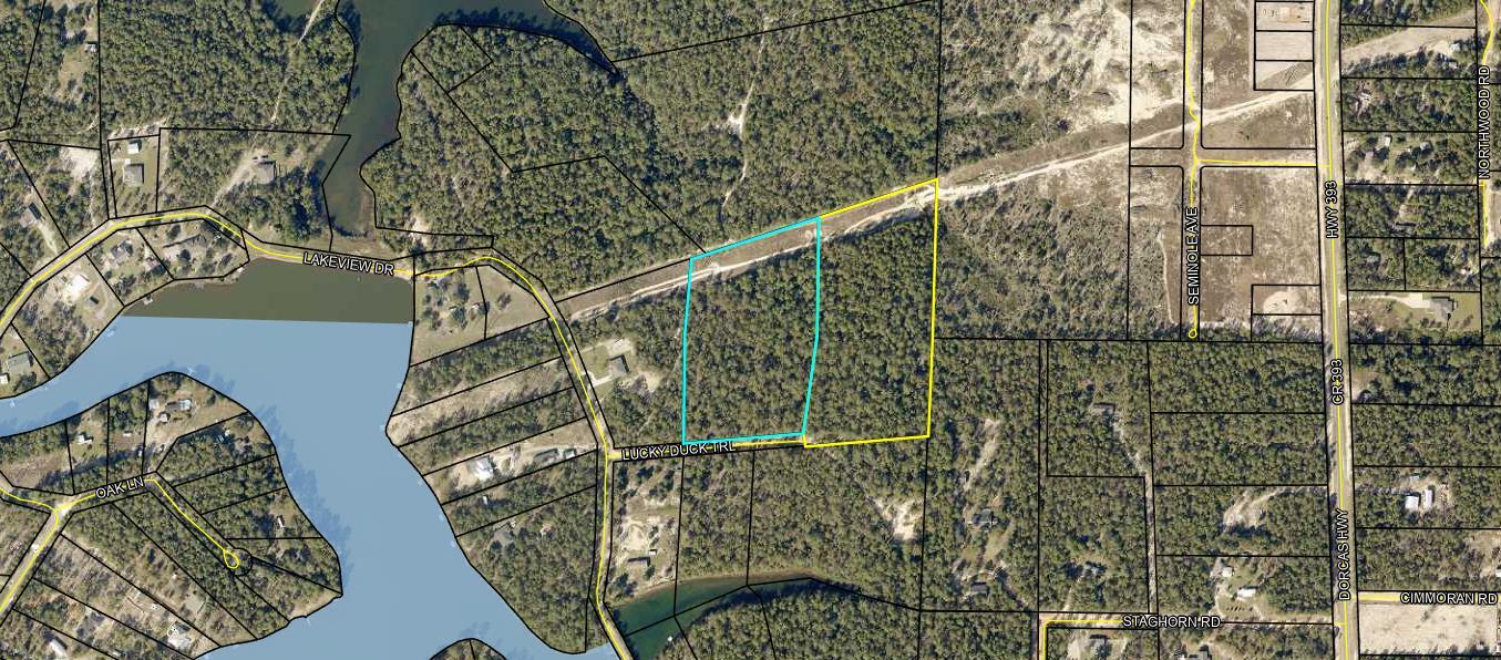 The perfect land for your forever home site.  Near by I-10 and Hwy 90 . Perfect location for shopping and the beaches.