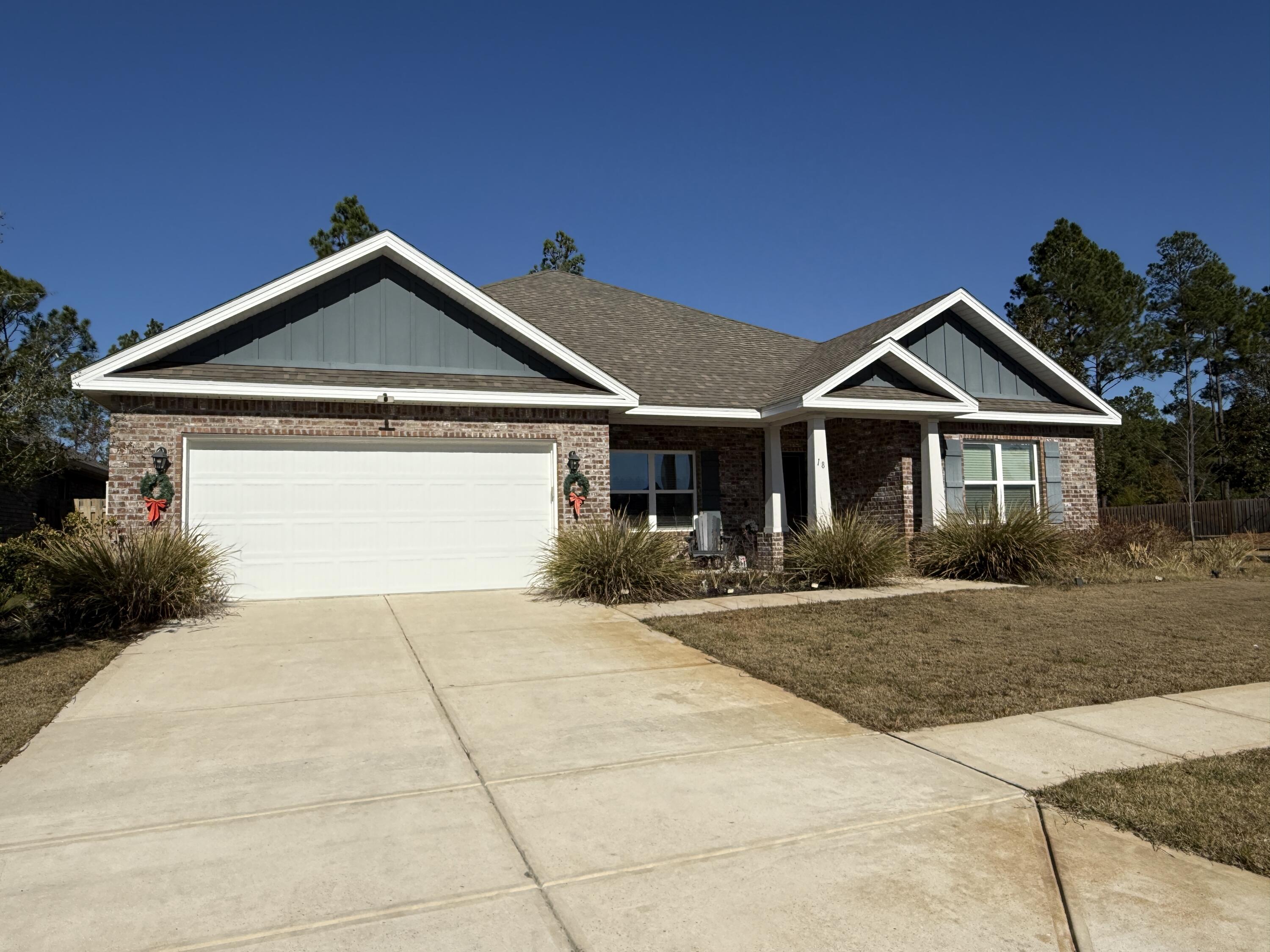 HAMMOCK BAY - Residential Lease