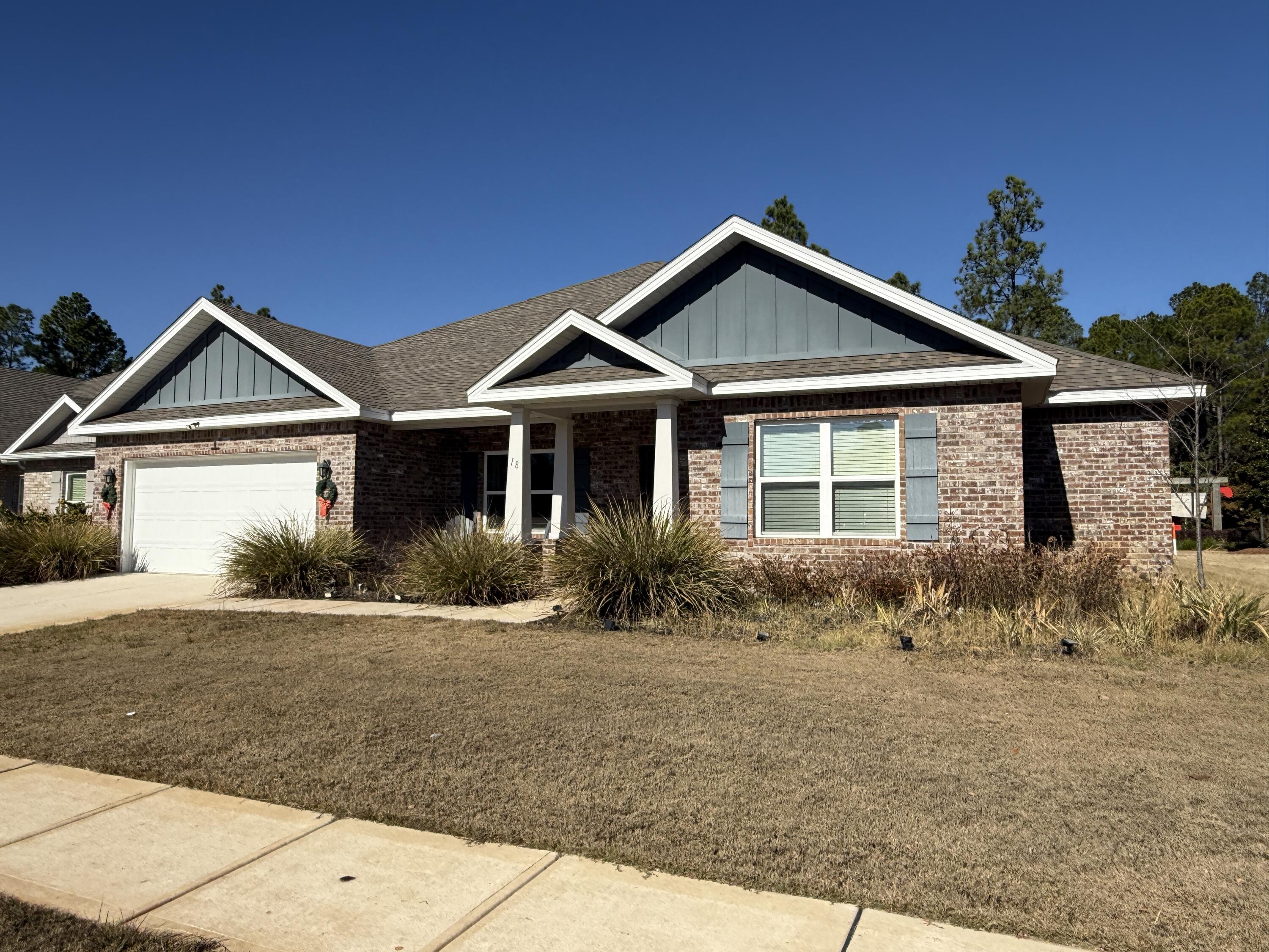 HAMMOCK BAY - Residential Lease