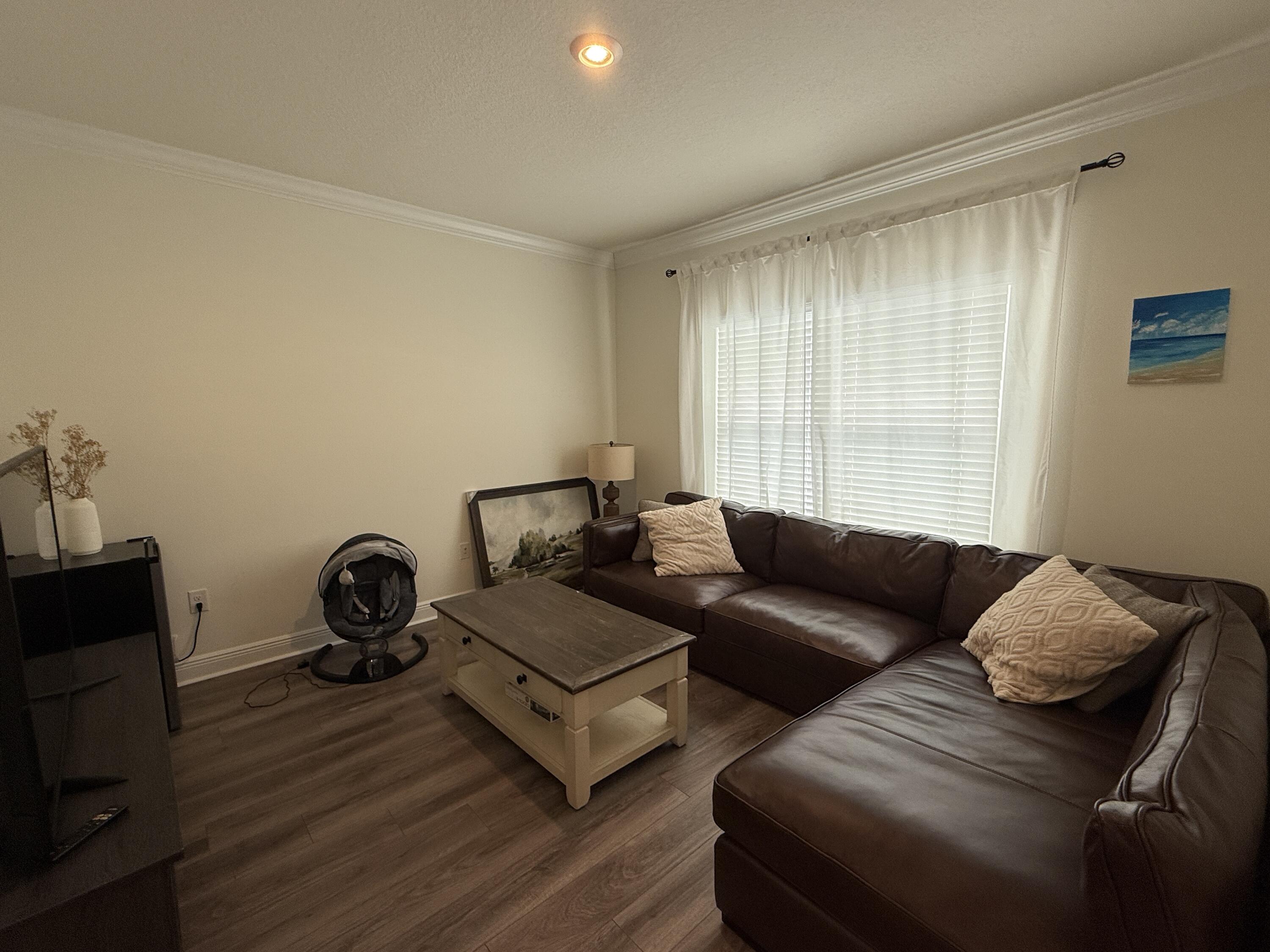 HAMMOCK BAY - Residential Lease