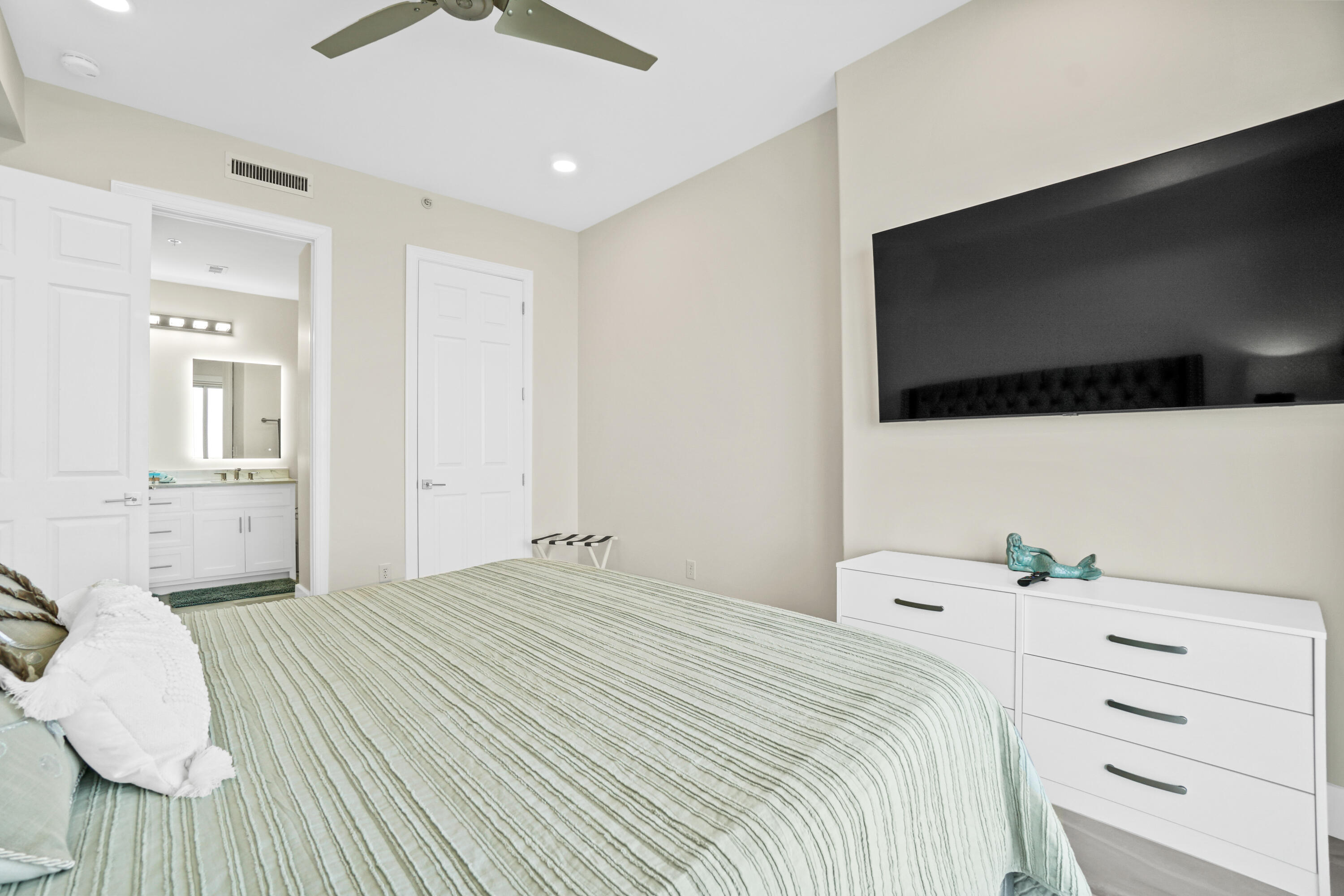 Ocean Ritz - Residential