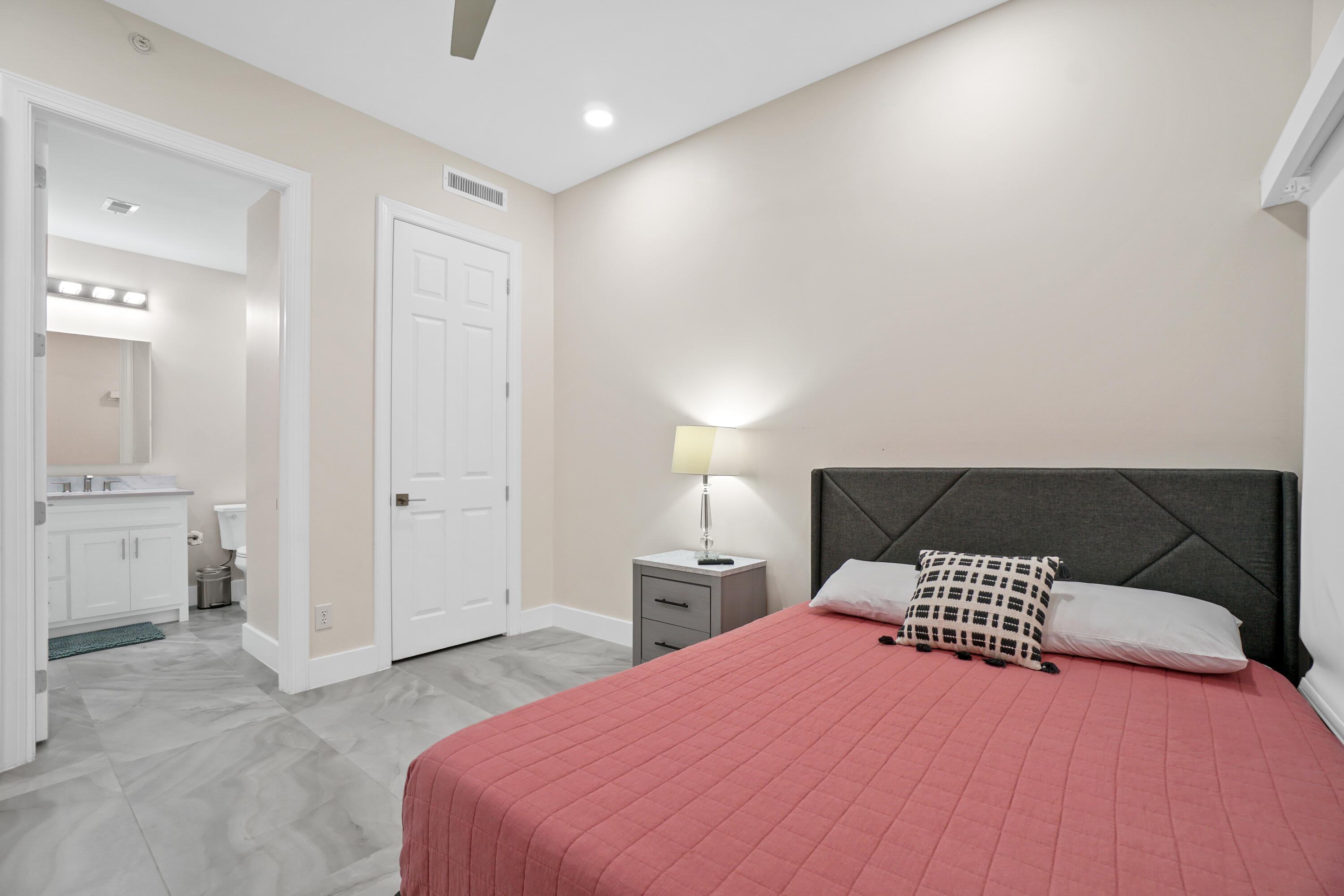 Ocean Ritz - Residential