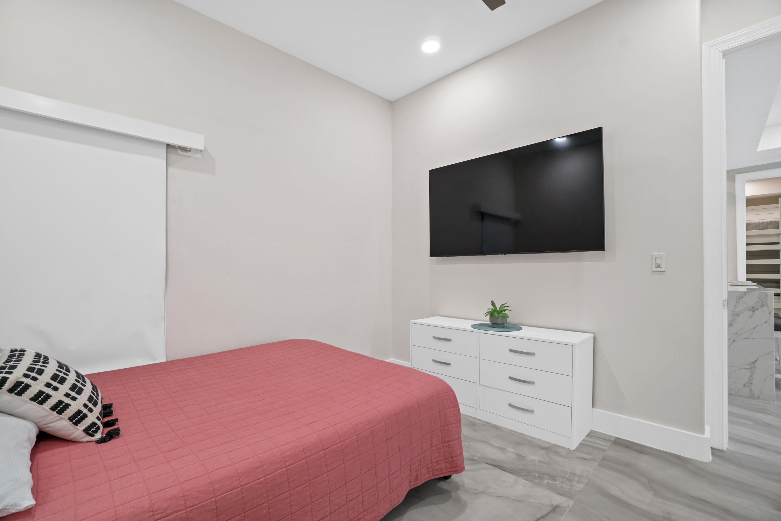 Ocean Ritz - Residential