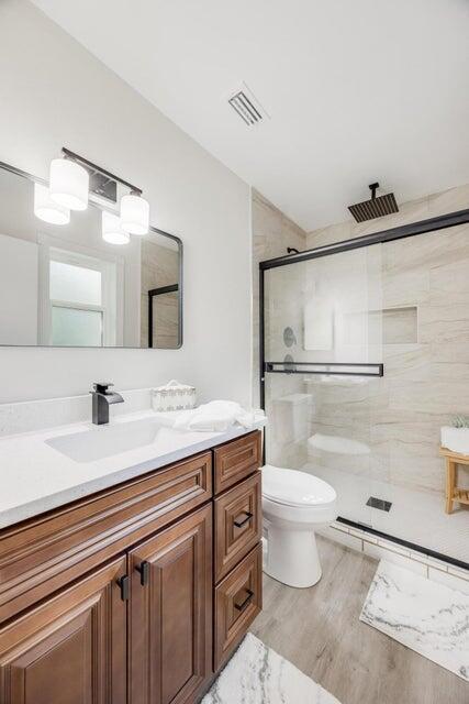 HOLLY HILLS - Residential Lease