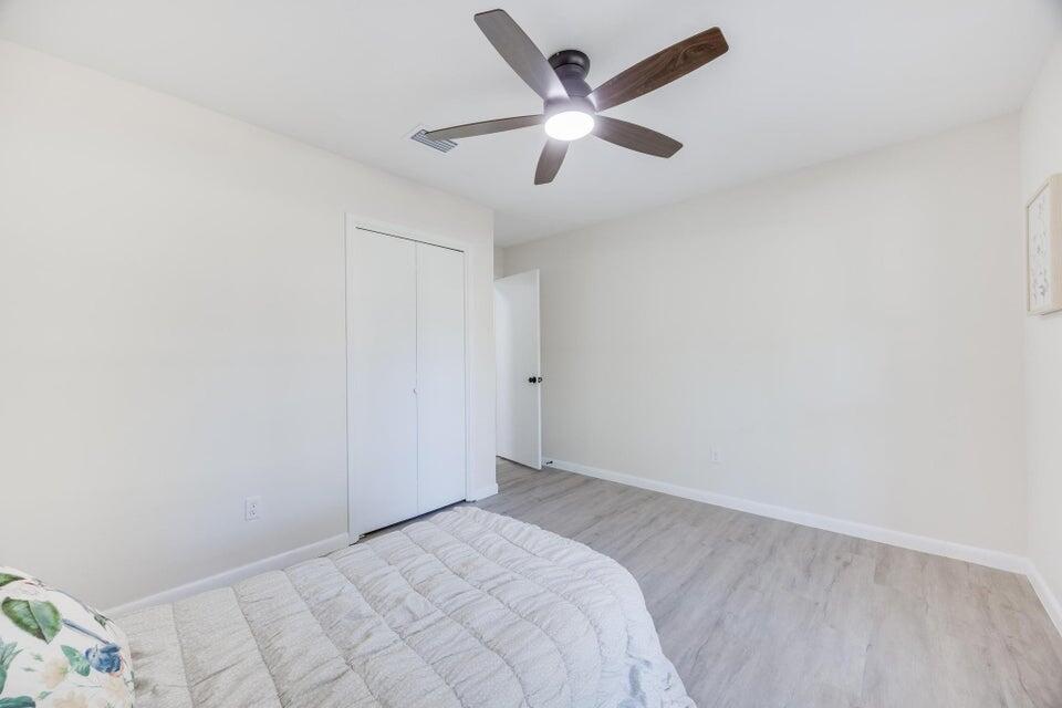 HOLLY HILLS - Residential Lease