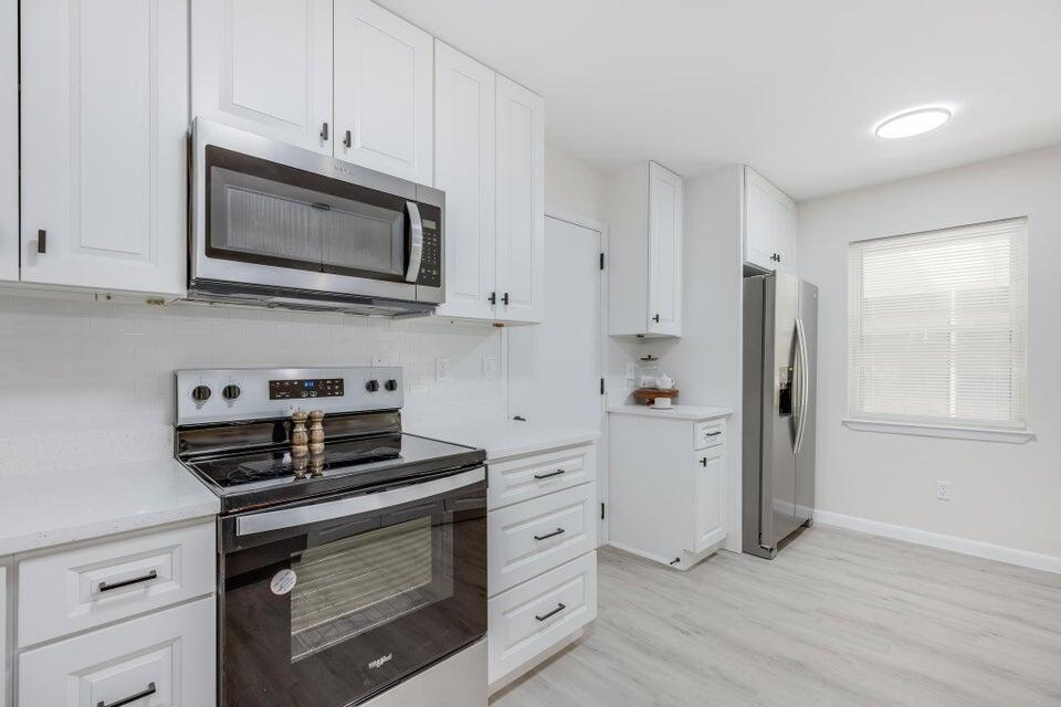 HOLLY HILLS - Residential Lease