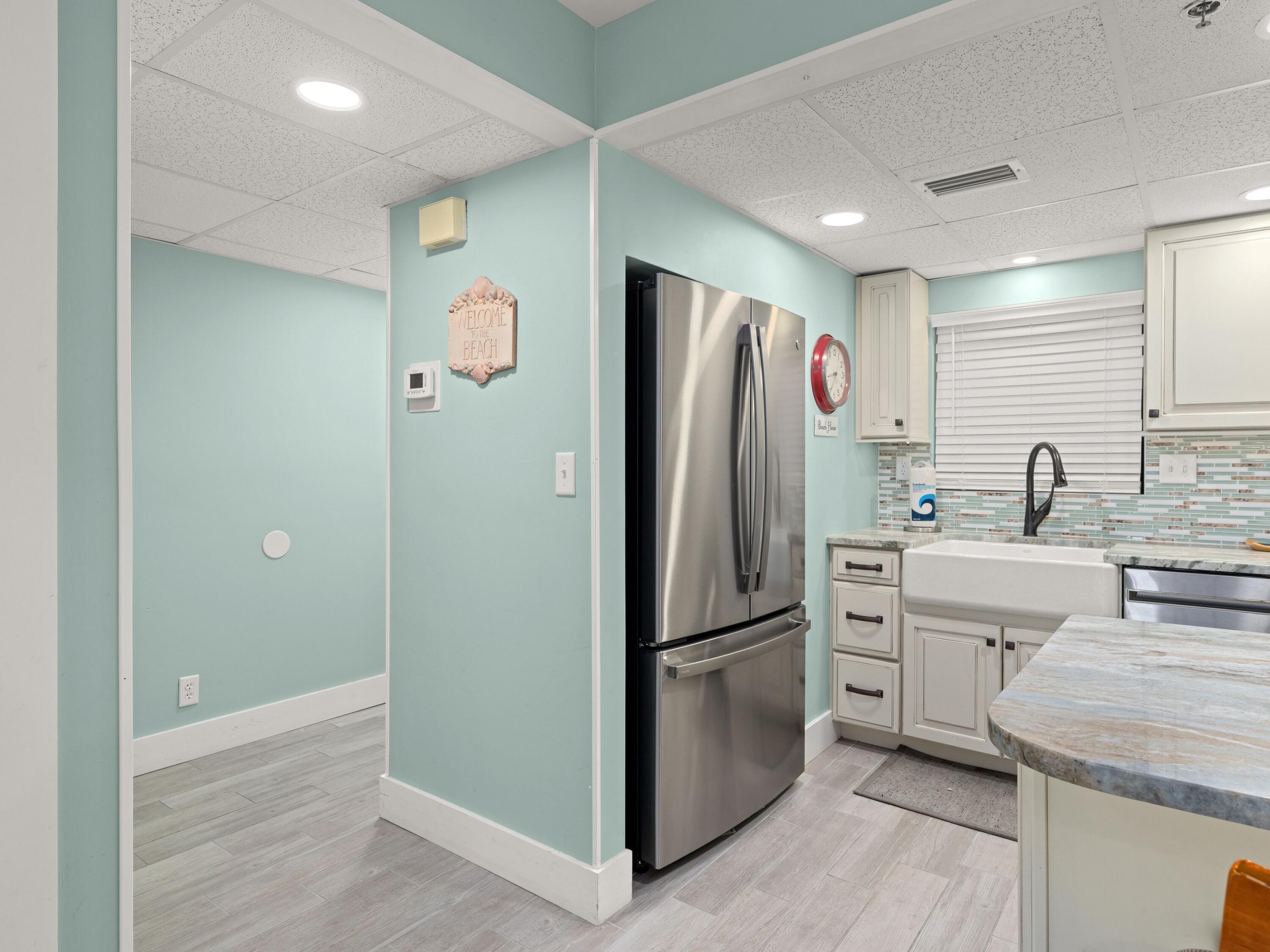 SUNBIRD CONDO - Residential