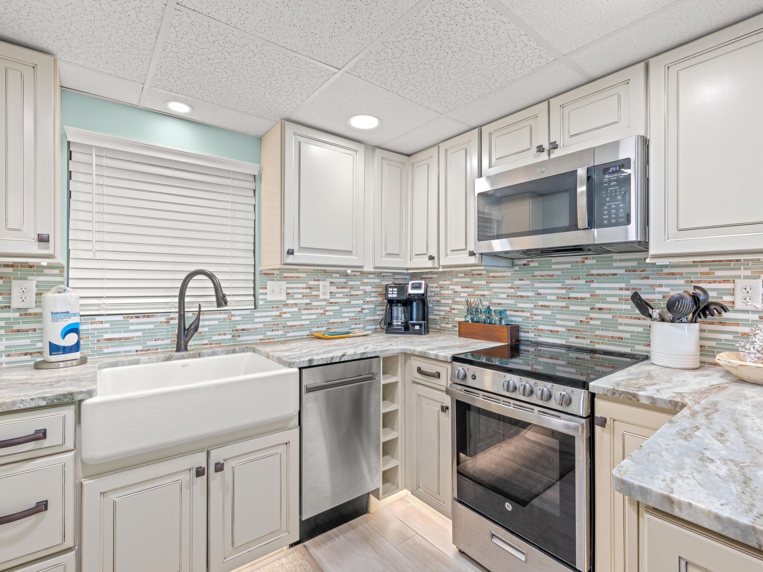 SUNBIRD CONDO - Residential