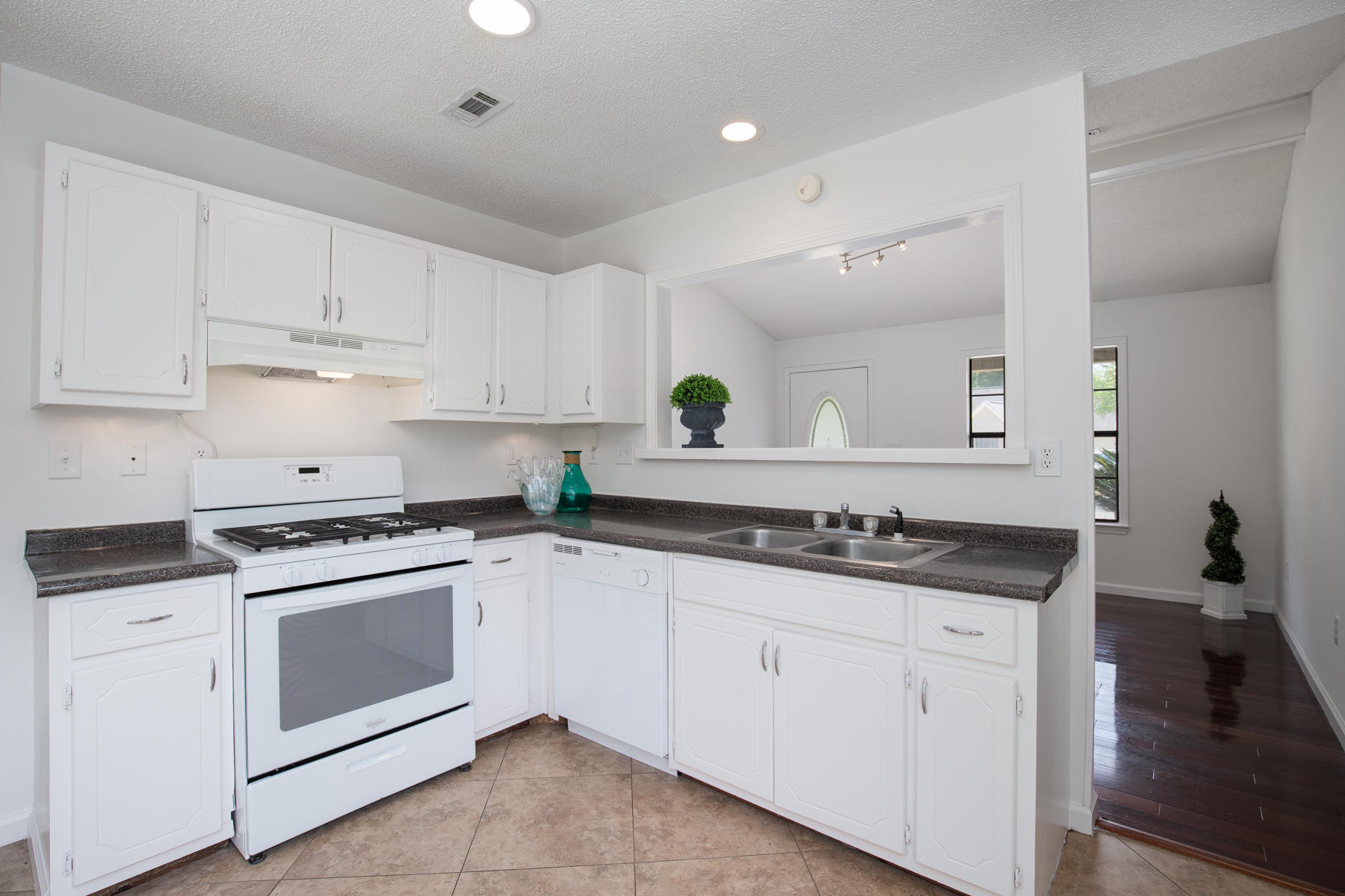 SHOAL TERRACE ESTATES - Residential