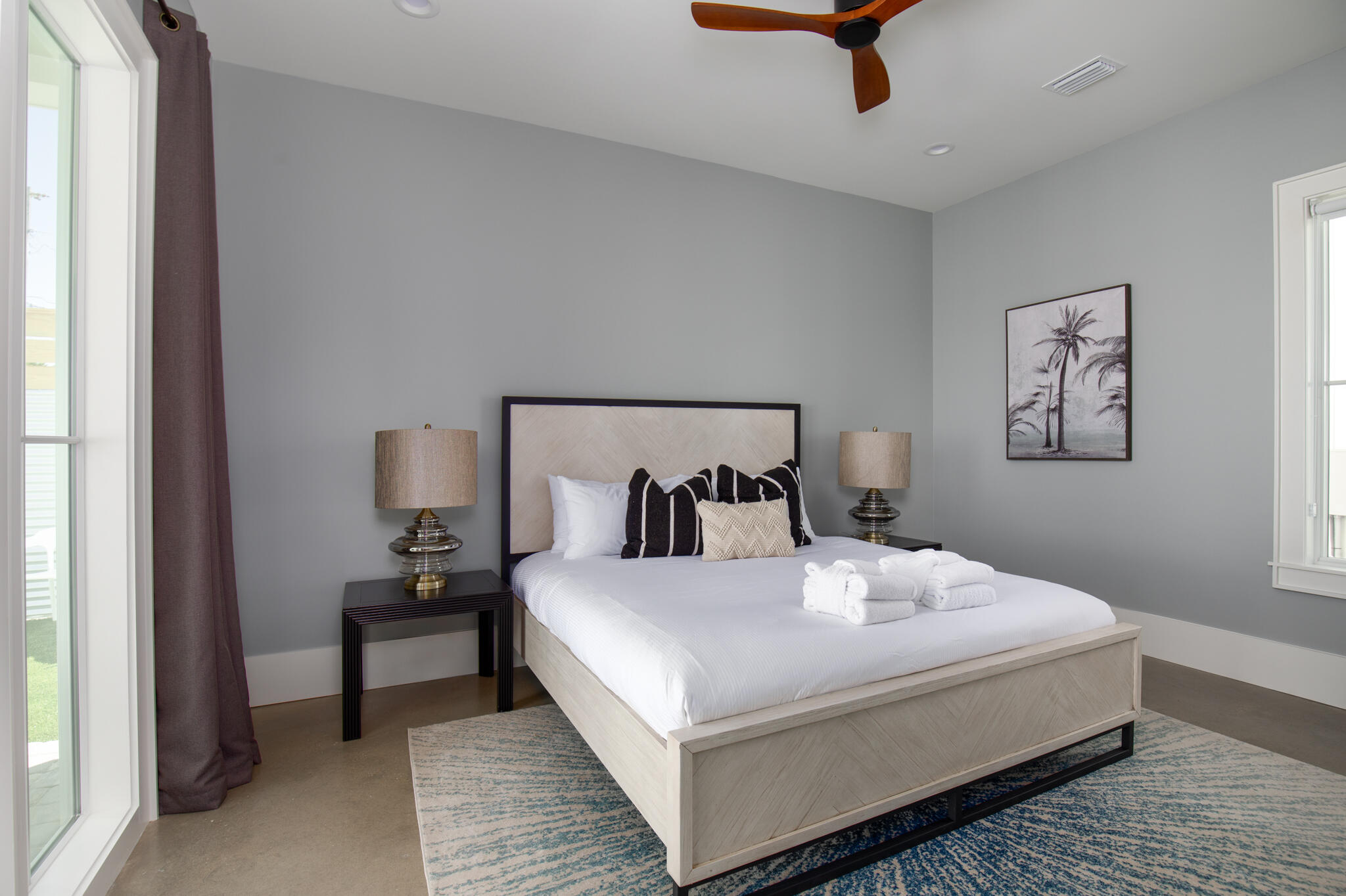 LAGUNA BEACH - Residential